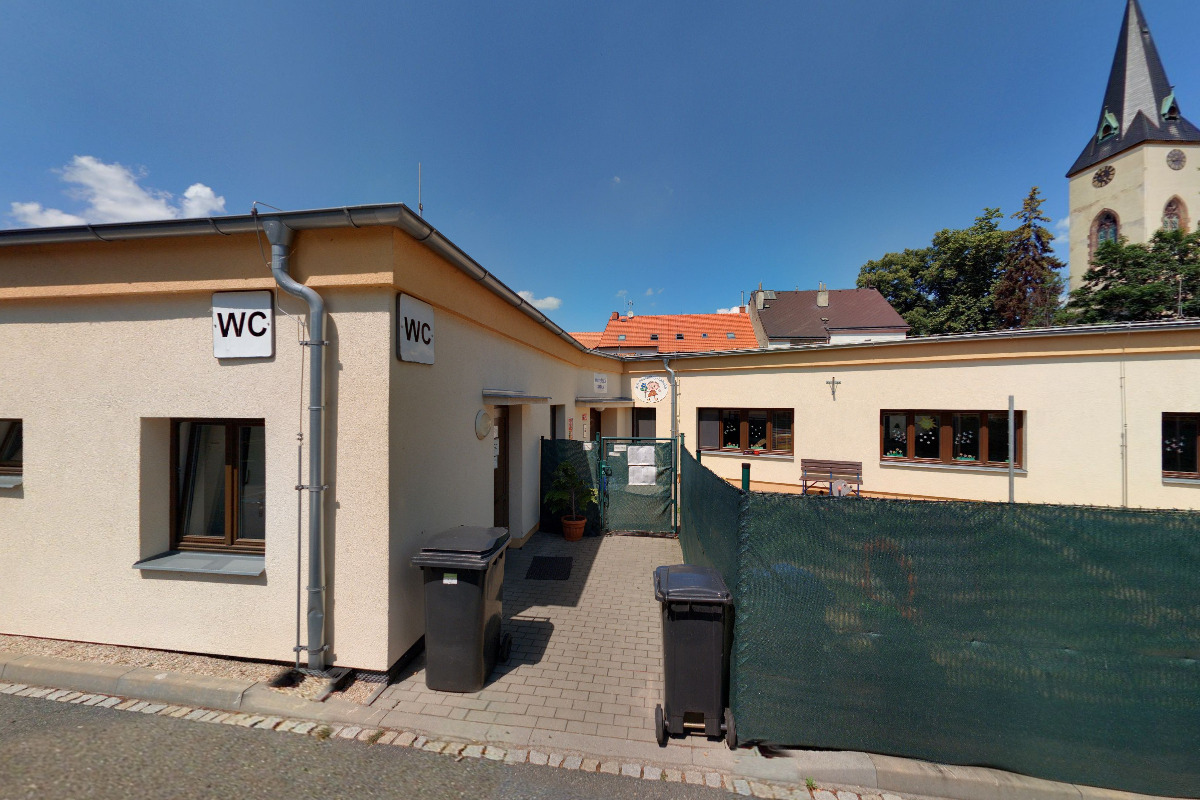 MŠ Poděbrady, Labská foto 3