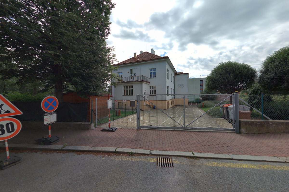 MŠ Pelhřimov, Pražská foto 2