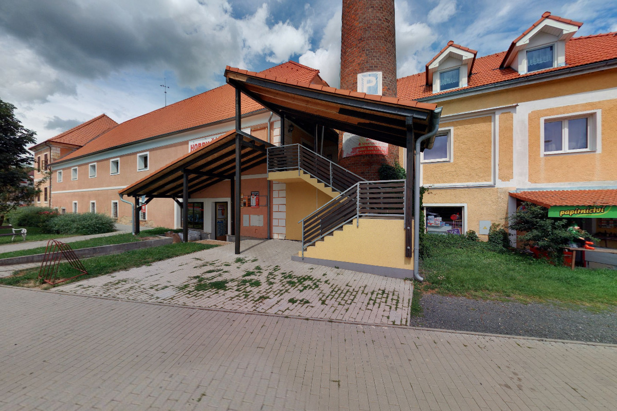 Železářství u komína foto 2