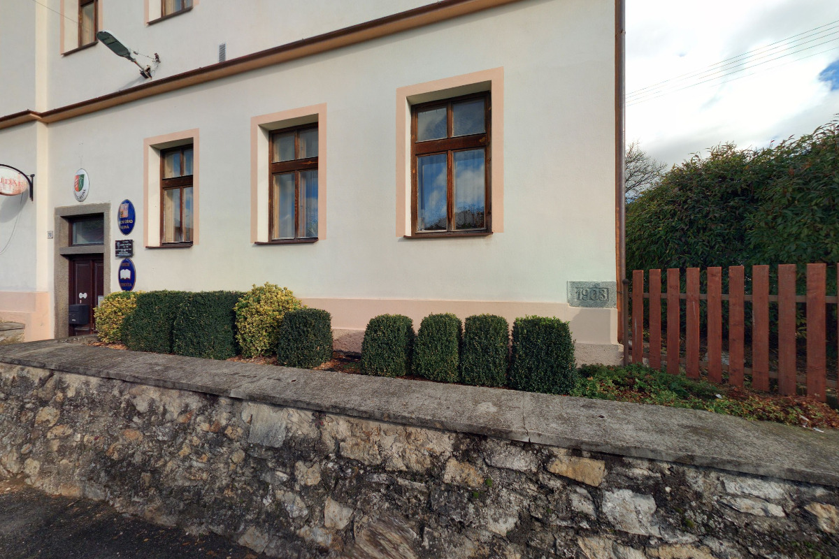 Místní knihovna Hejná foto 3