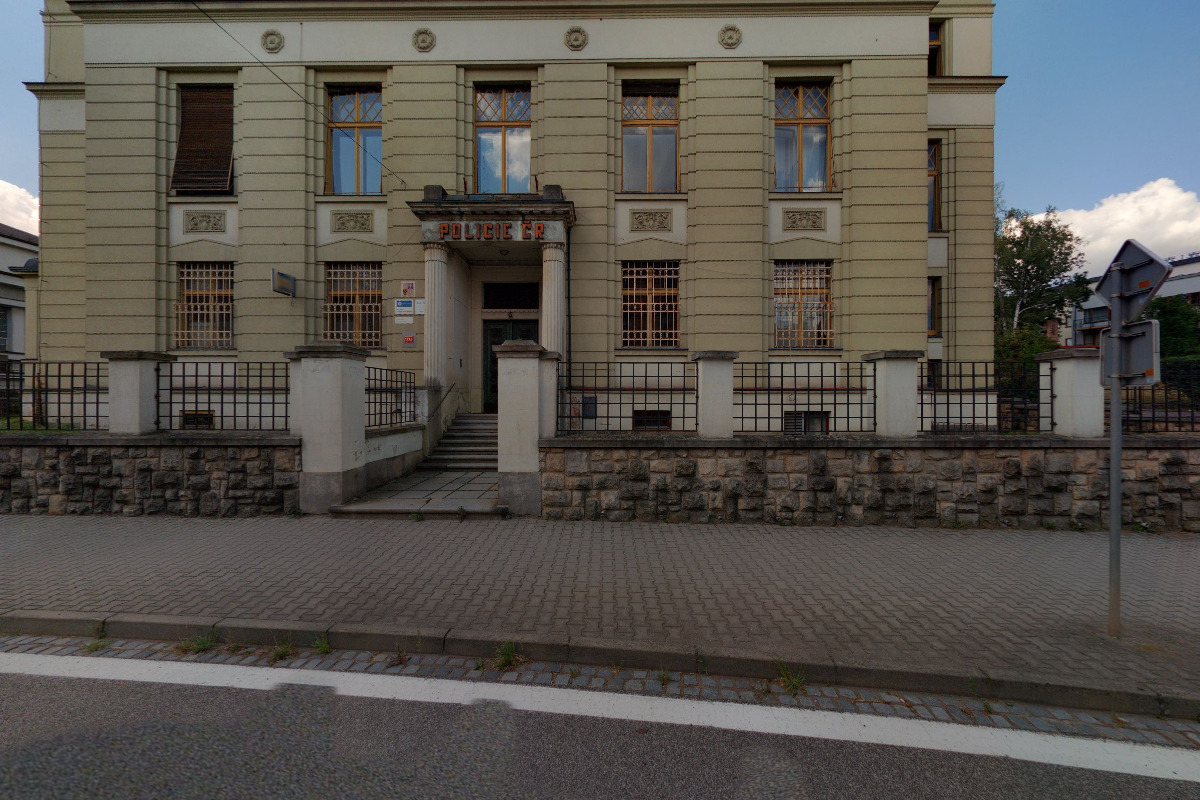 Policie ČR - Obvodní oddělení Dvůr Králové nad Labem foto 6