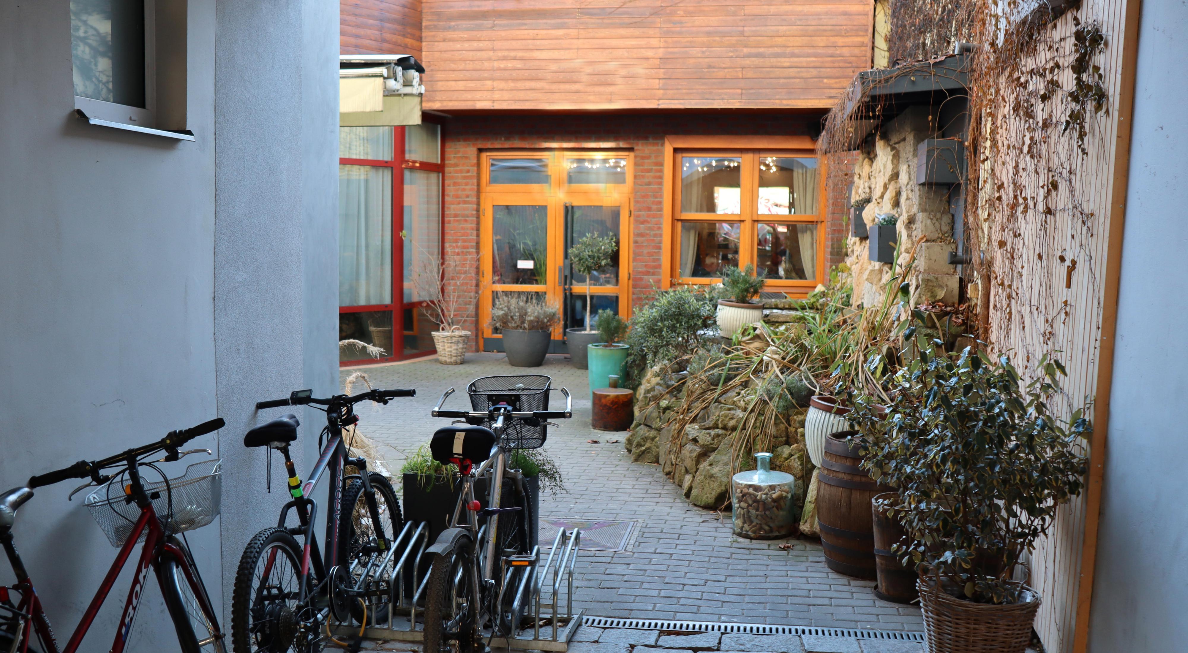 Restaurace Nejen Dvorek foto 5