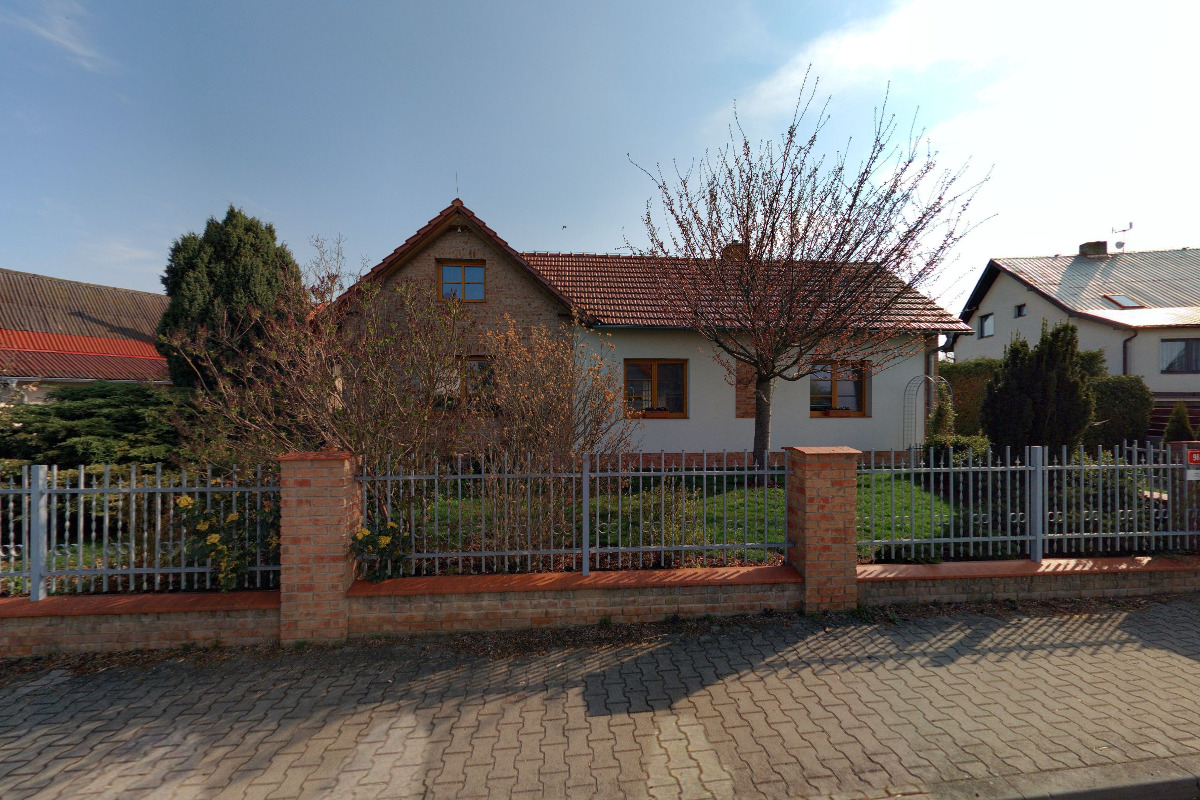 Ing. Iva Pecháčková - stavební dozor, koordinátor BOZP, autorizovaný inženýr