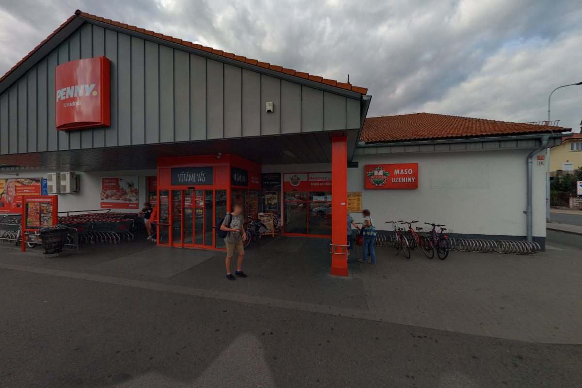 Makovec - maso uzeniny