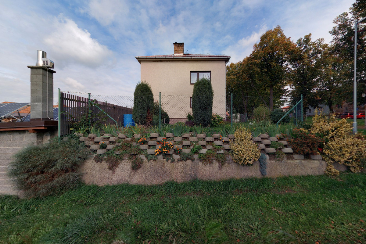 Silniční doprava u kříže