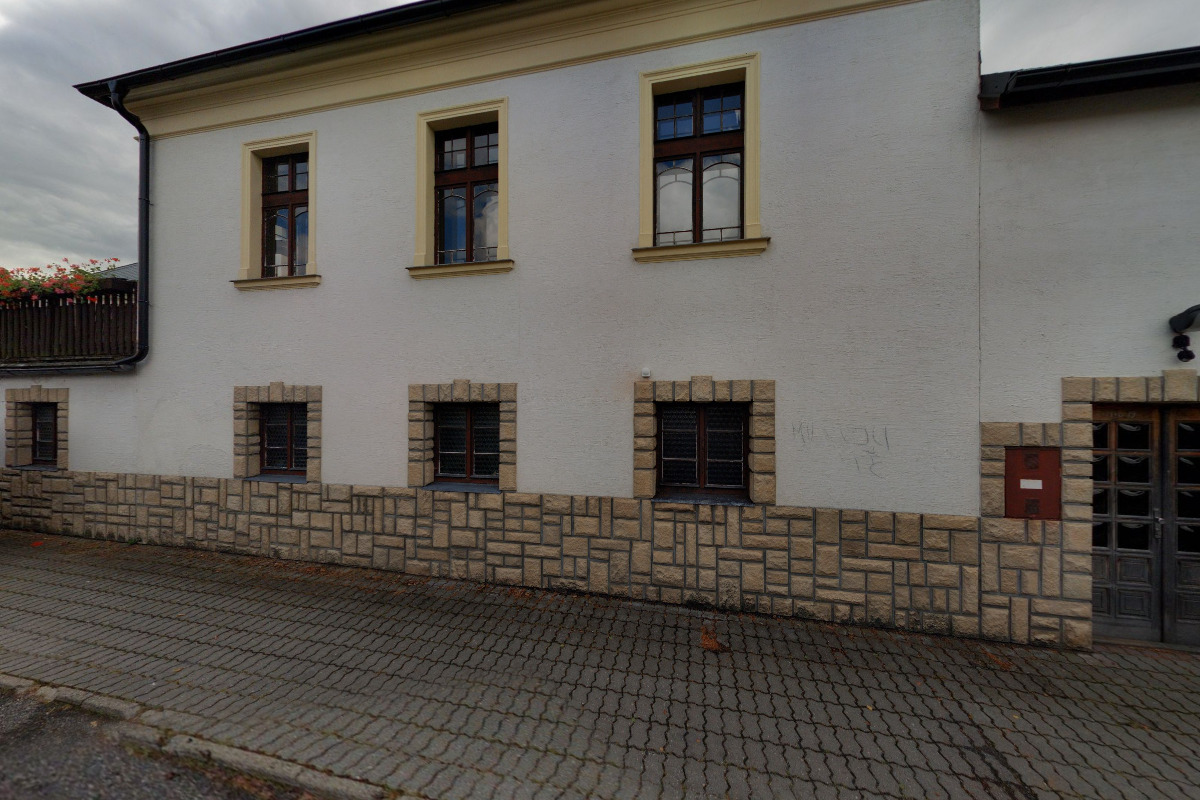 Jiří Zapletal - Květiny, krmiva