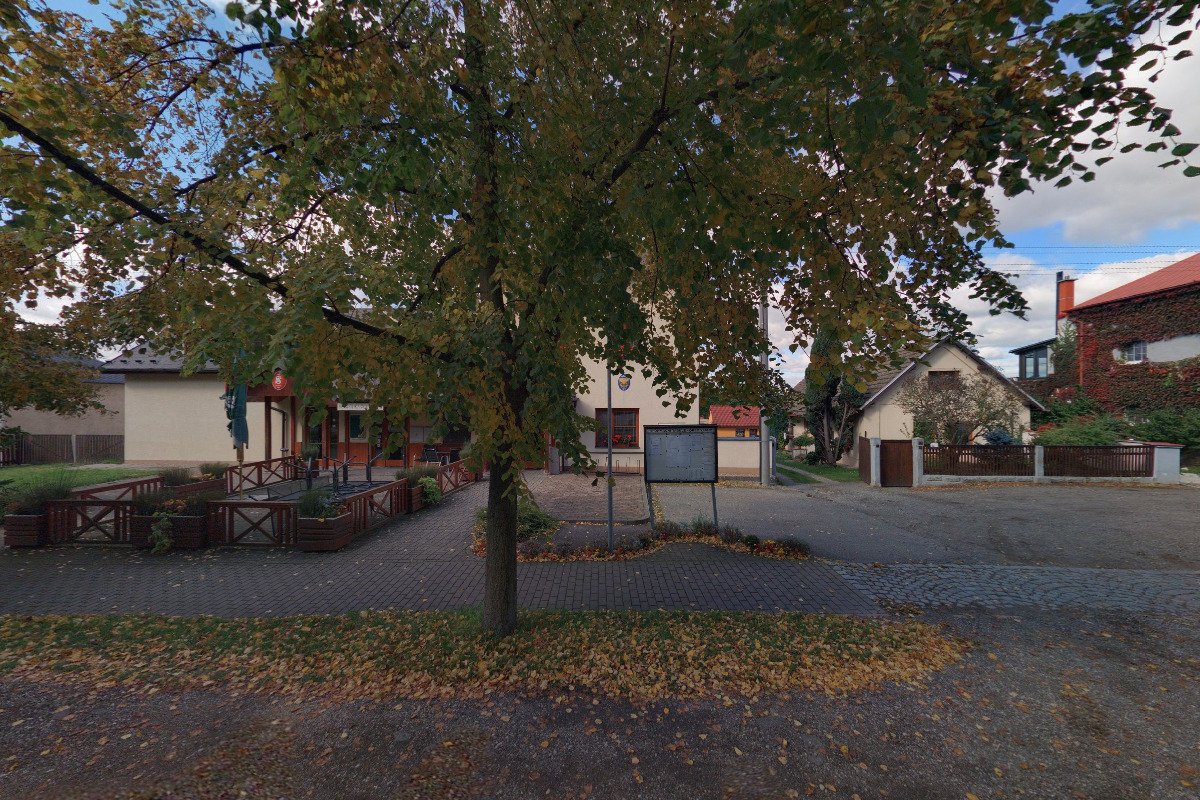 Obecní hospoda Vlkov - Hospůdka pod lipami foto 2