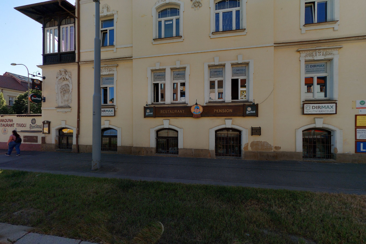 Kateřina Šebo - Foto za zrcadlem