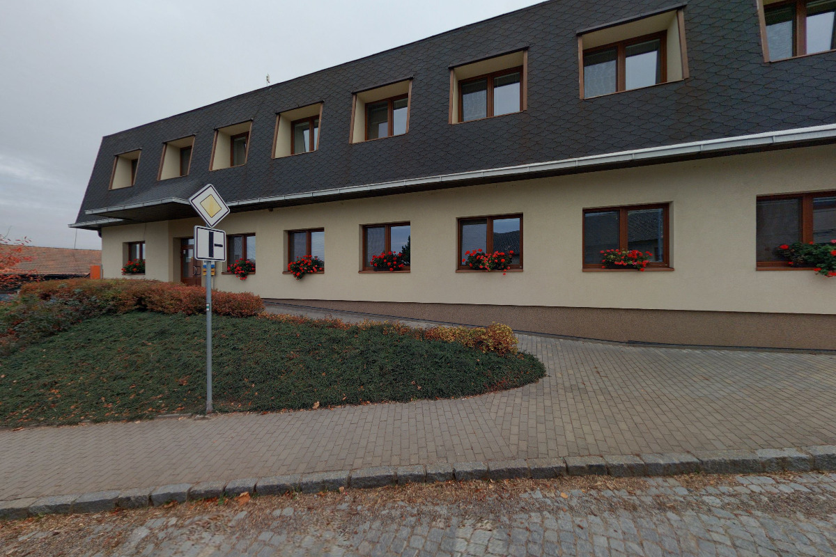 Havlíčkova Borová - úřad městyse foto 4