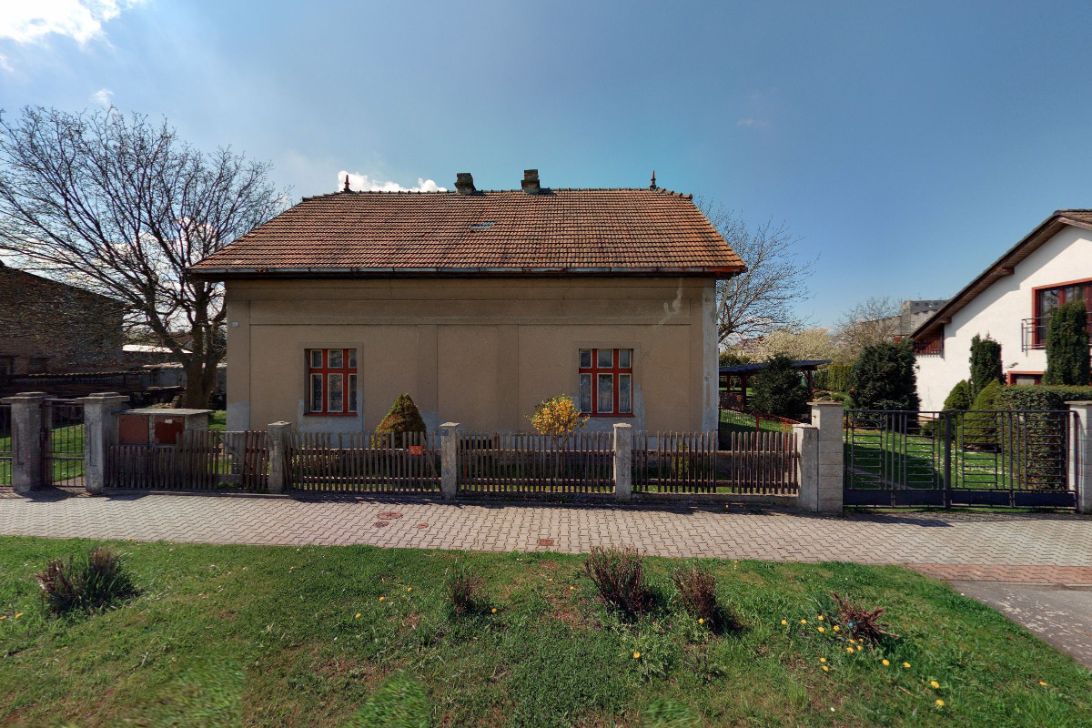 MONUMENTAL associates