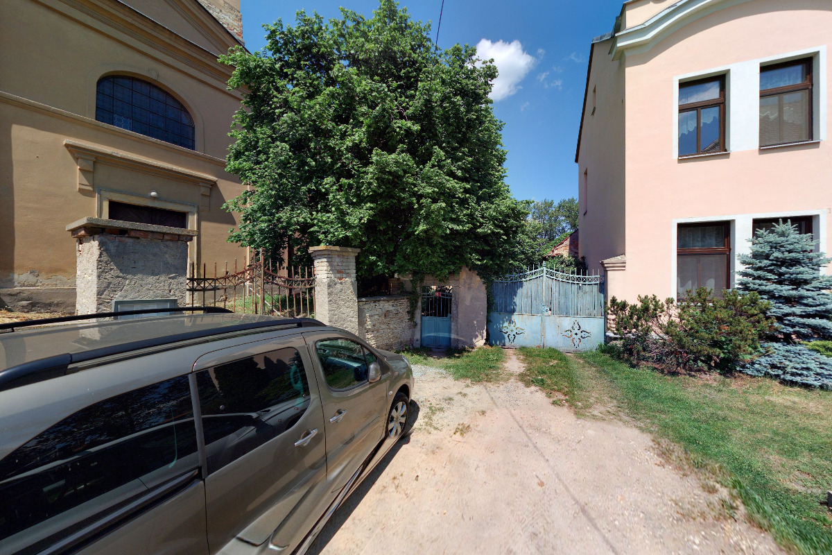 Římskokatolická farnost Sány