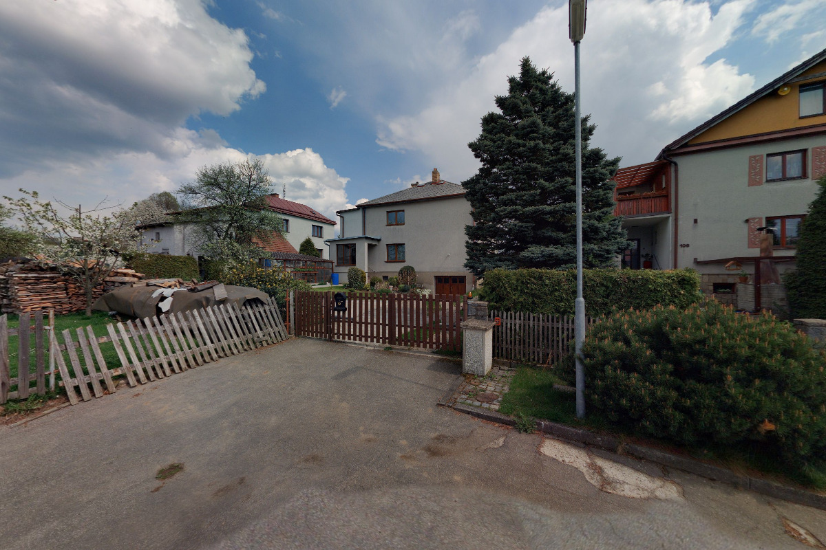 Zednické práce a hodinový manžel Josef Valík