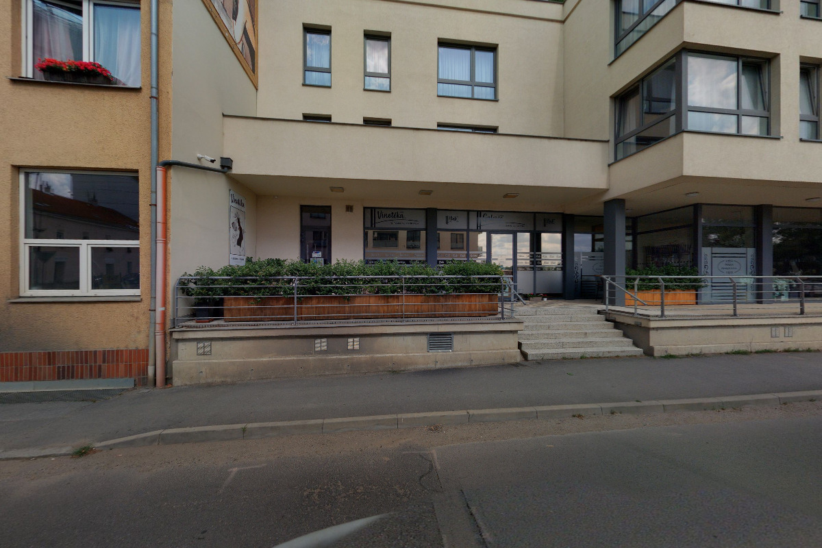 Vinotéka Galerie Na Roudné 59 foto 2