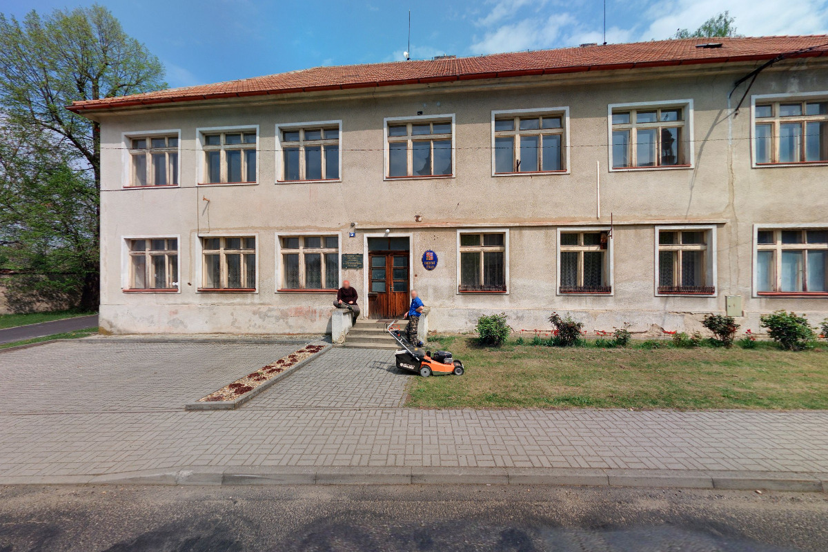 Černouček - obecní úřad foto 6
