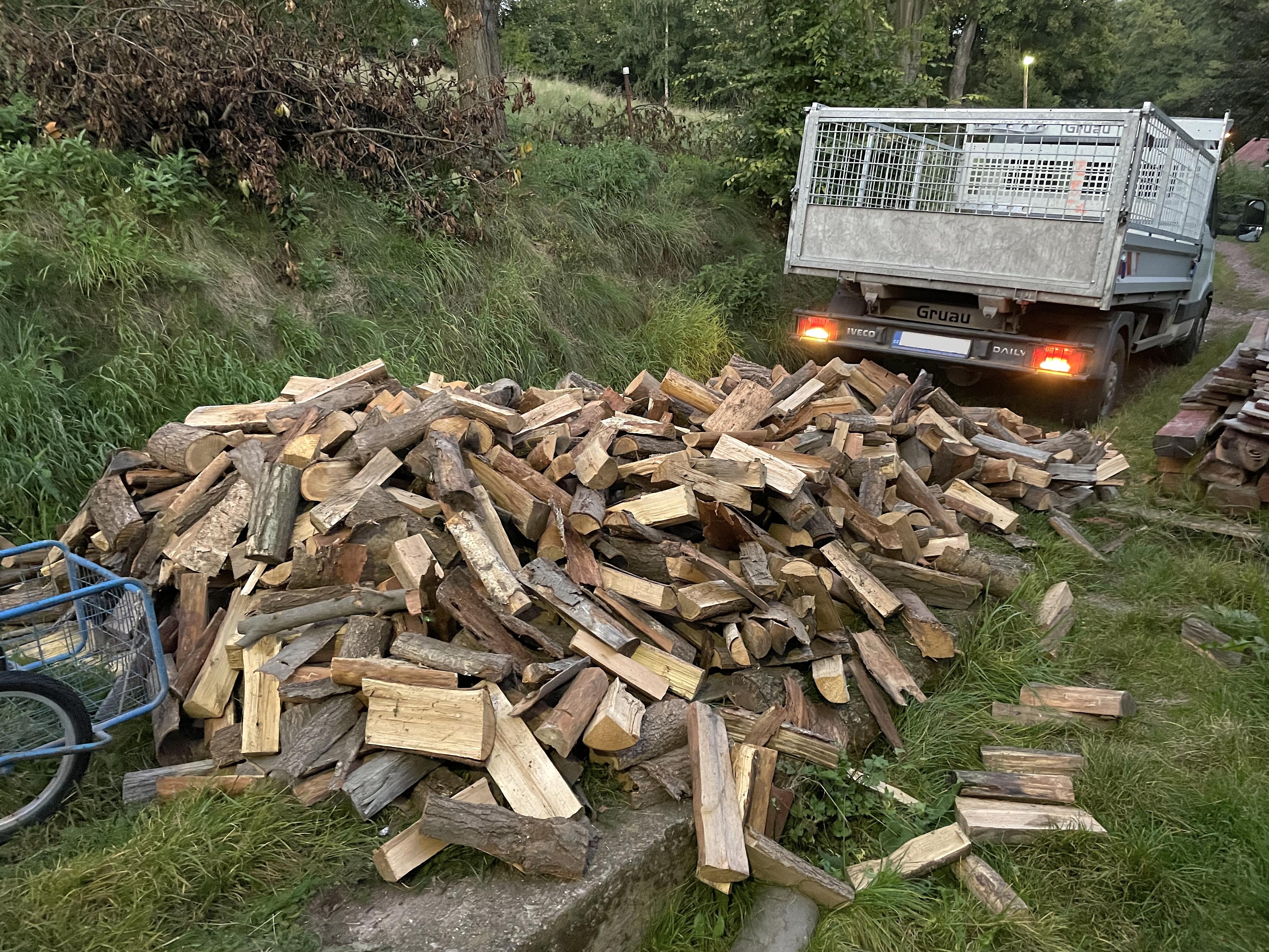 Stipeme.cz - palivové dřevo foto 5