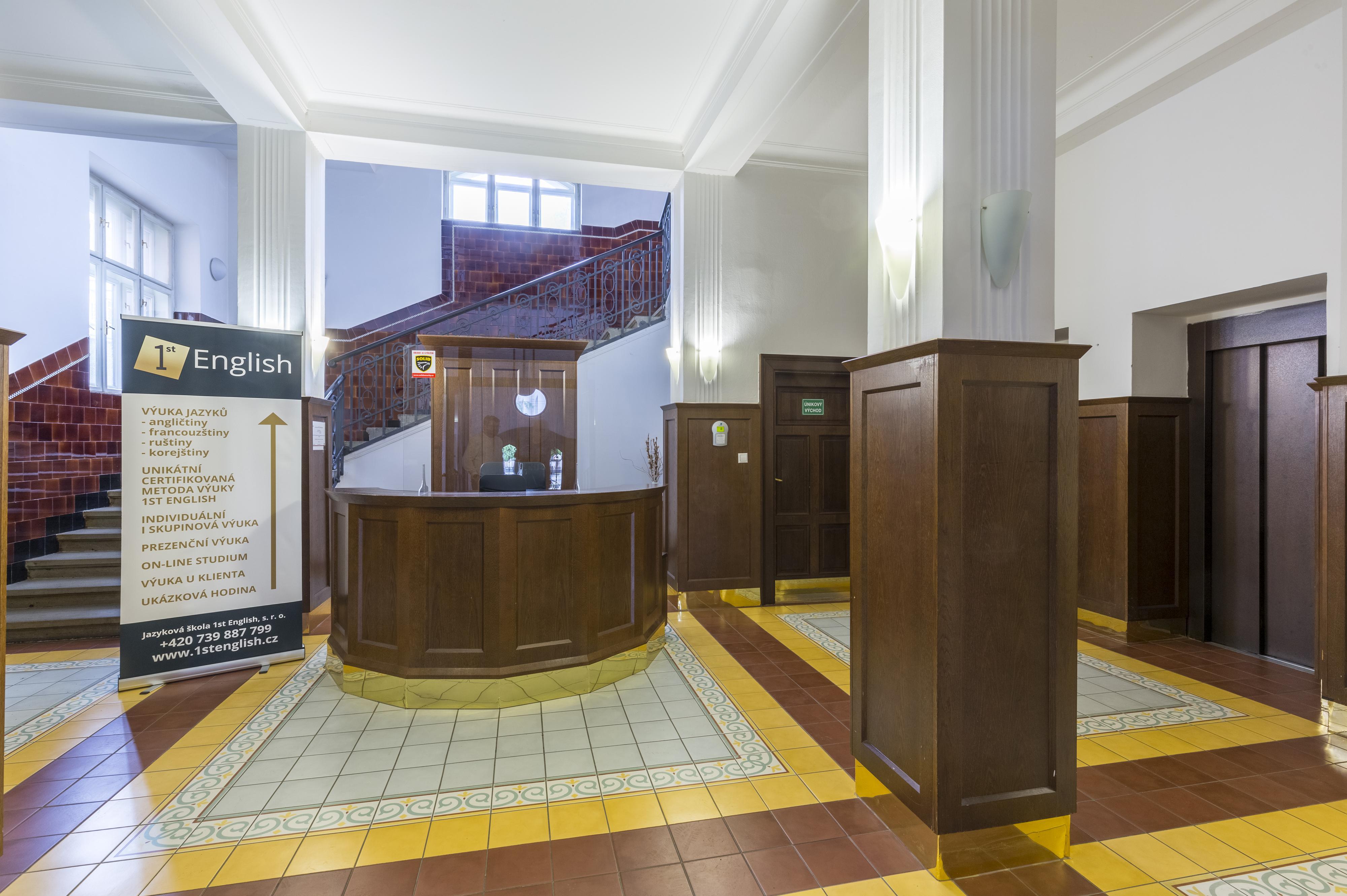 1st English Academy - jazyková škola