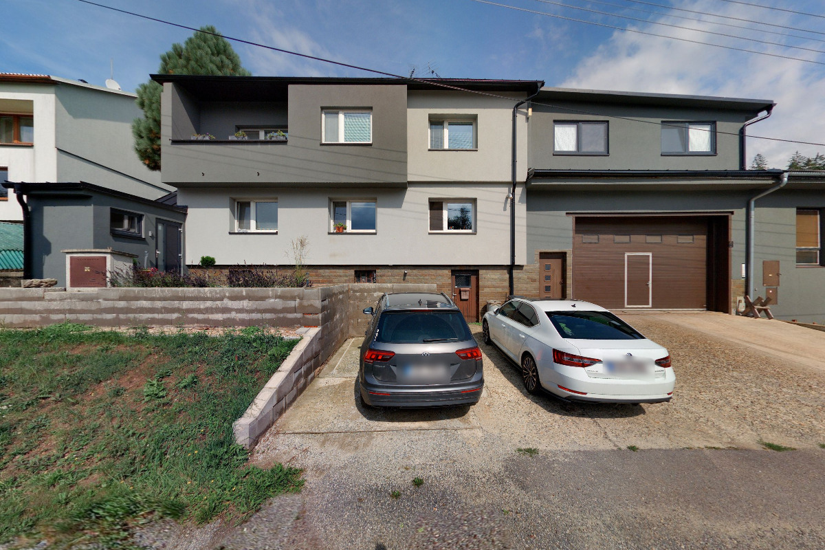 ZAMKO Pokojov - Ladislav Březka