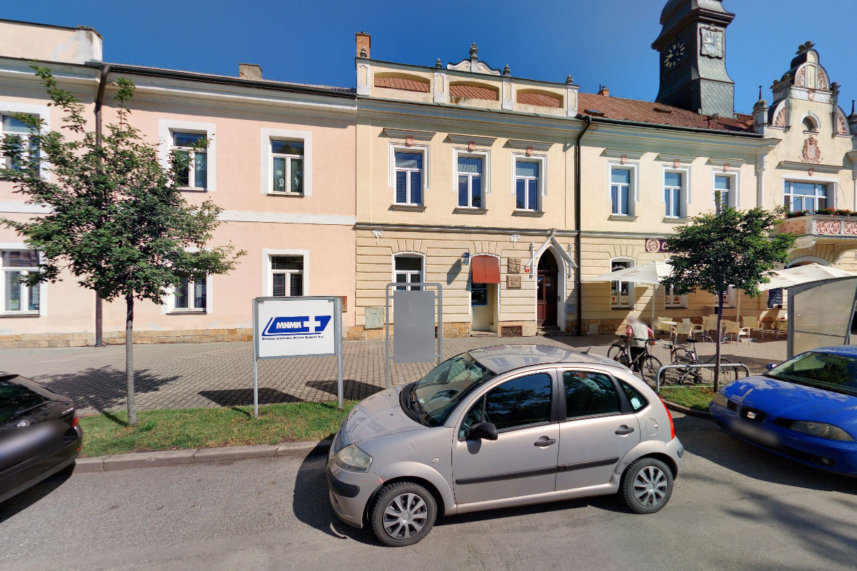 Městská knihovna v Městci Králové foto 2