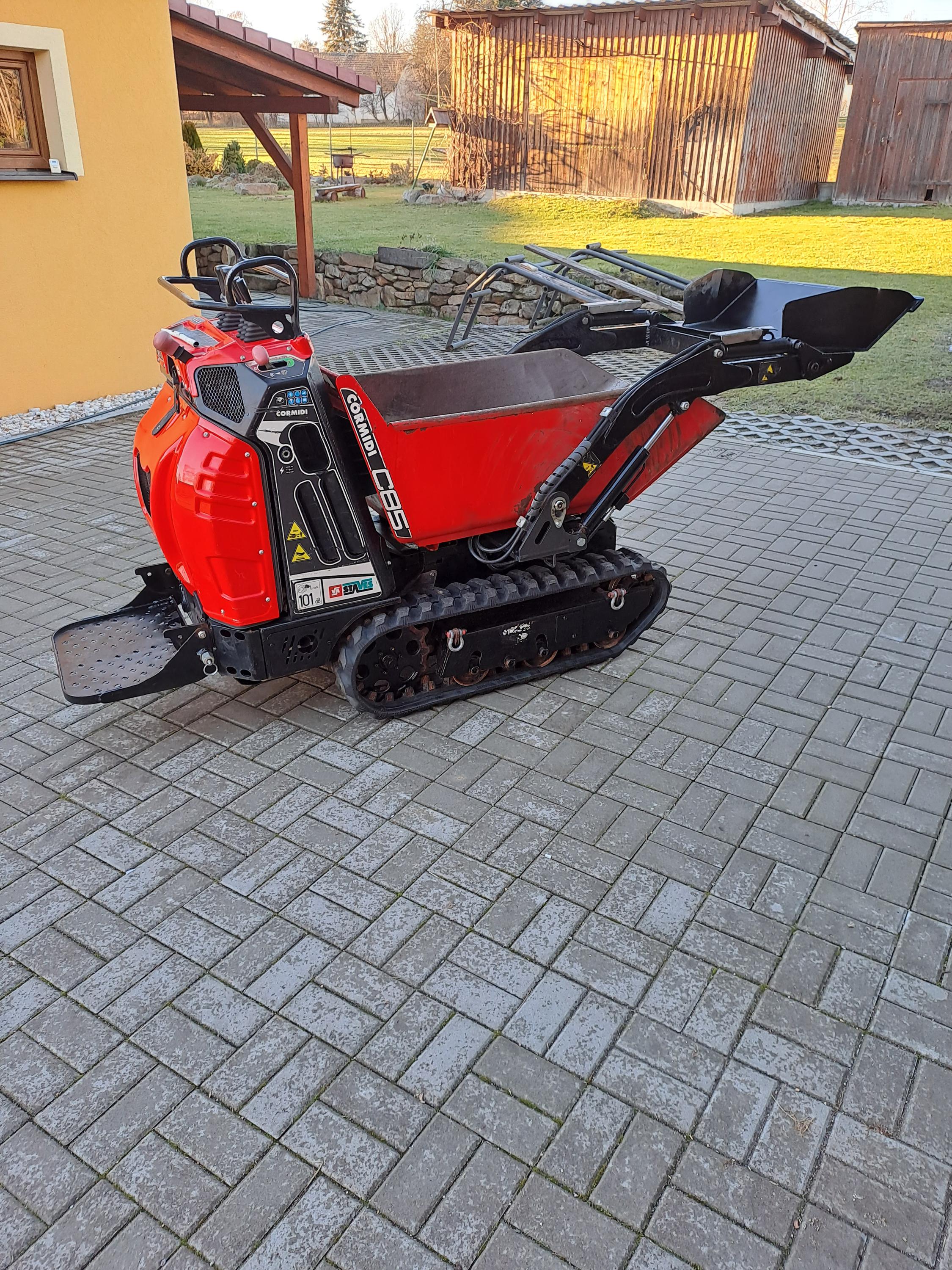 Zemní a výkopové práce, minibagr 3,5 t Pavel Koranda foto 6
