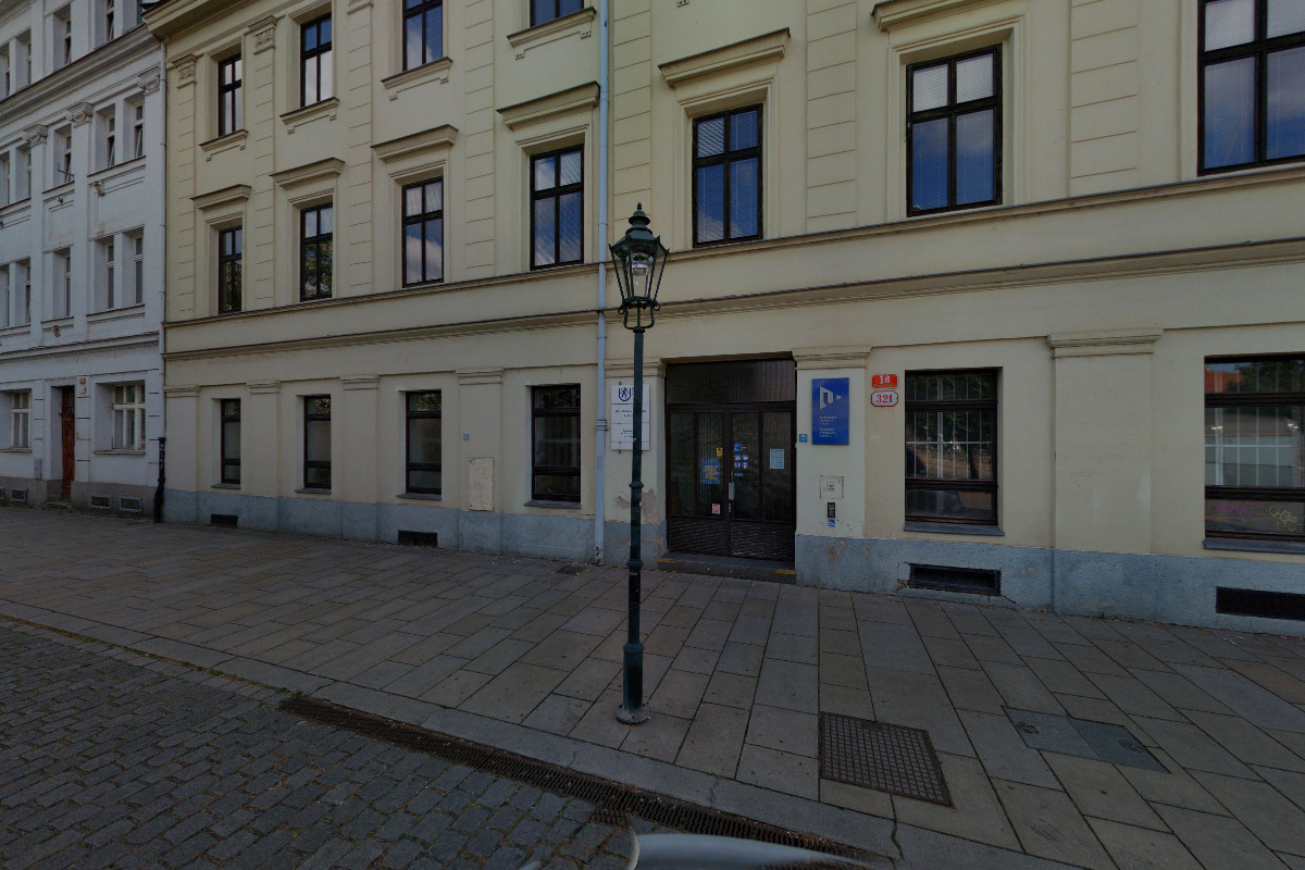 Filozofická a právnická knihovna, Univerzitní knihovna ZČU v Plzni foto 2