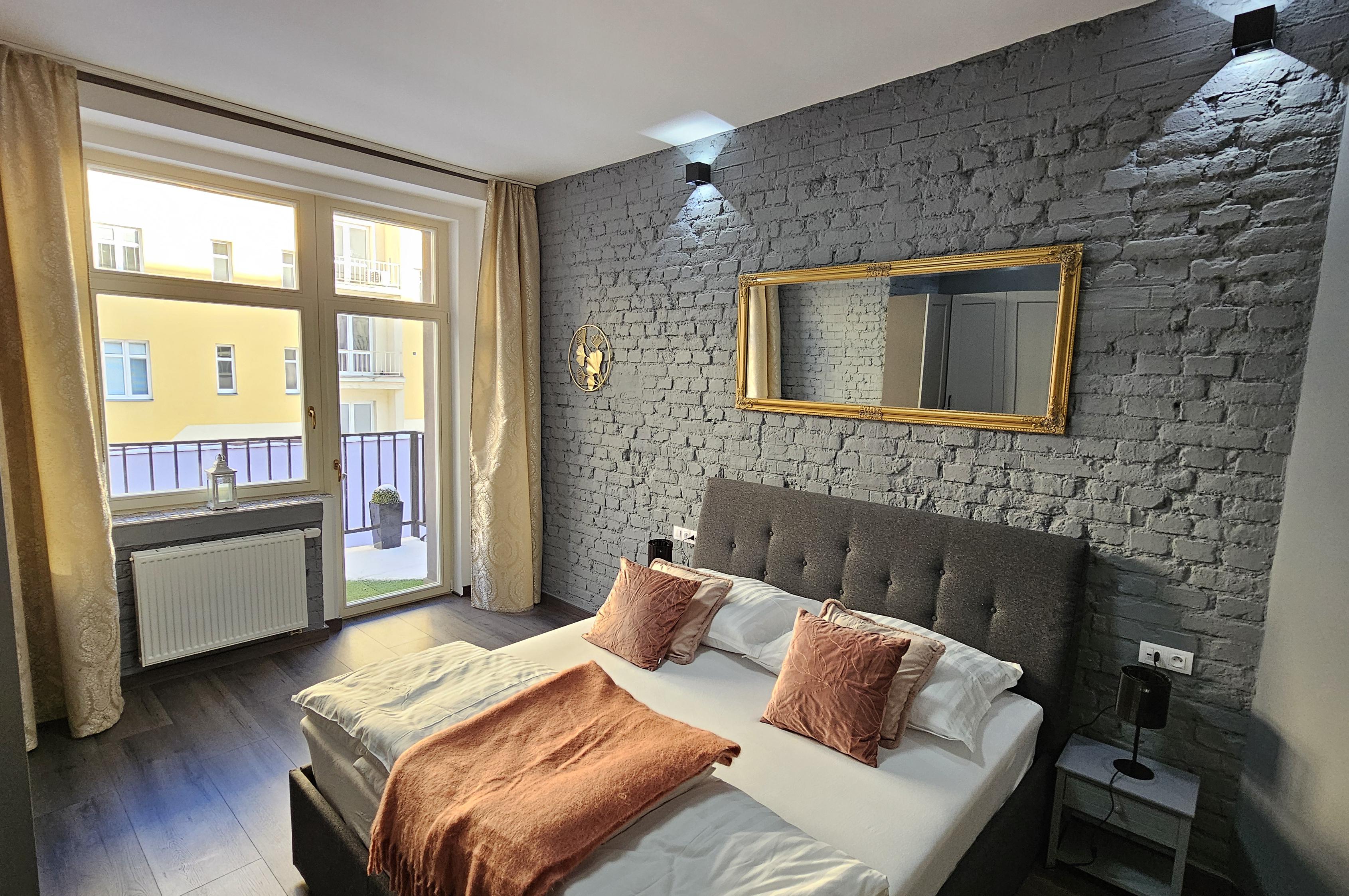 Apartment Silver 313