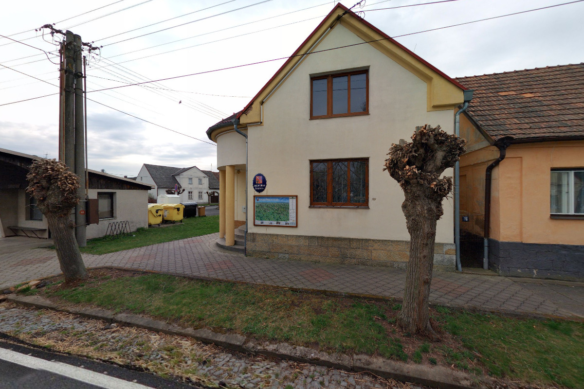 Žeretice - obecní úřad foto 4