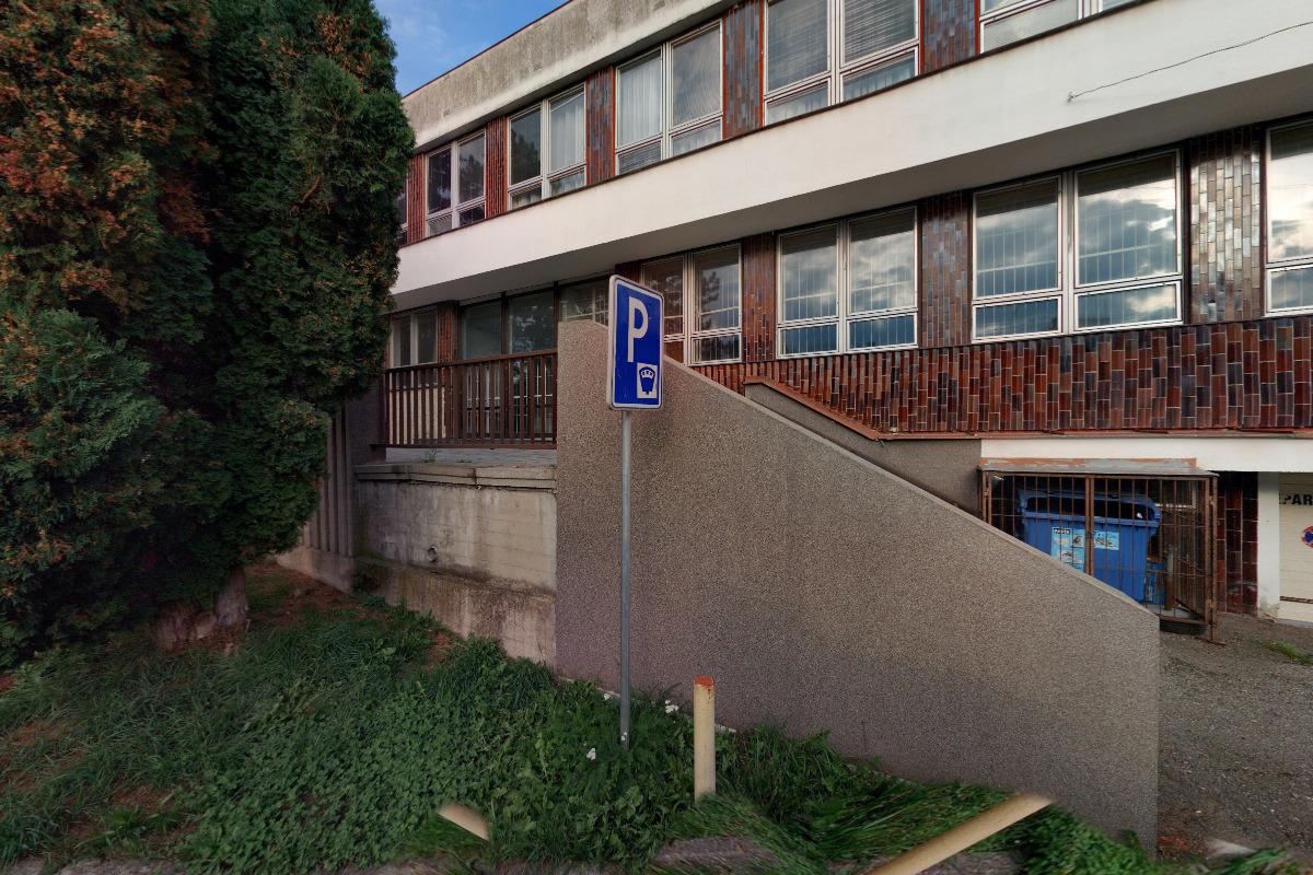 Městské divadlo a kino Ostrov, spol. s r.o.