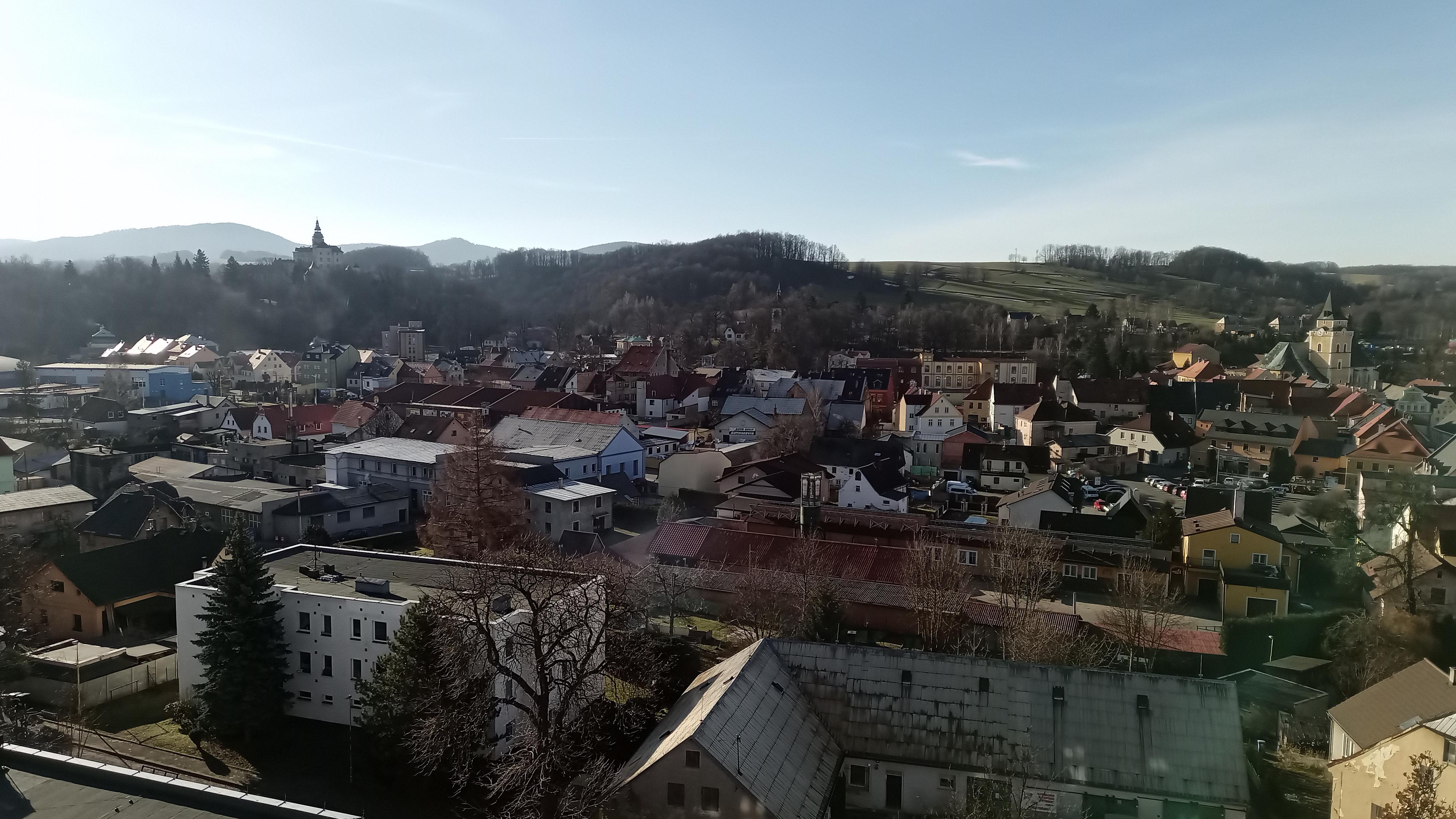 ZŠ, ZUŠ a MŠ Frýdlant - Husova foto 2