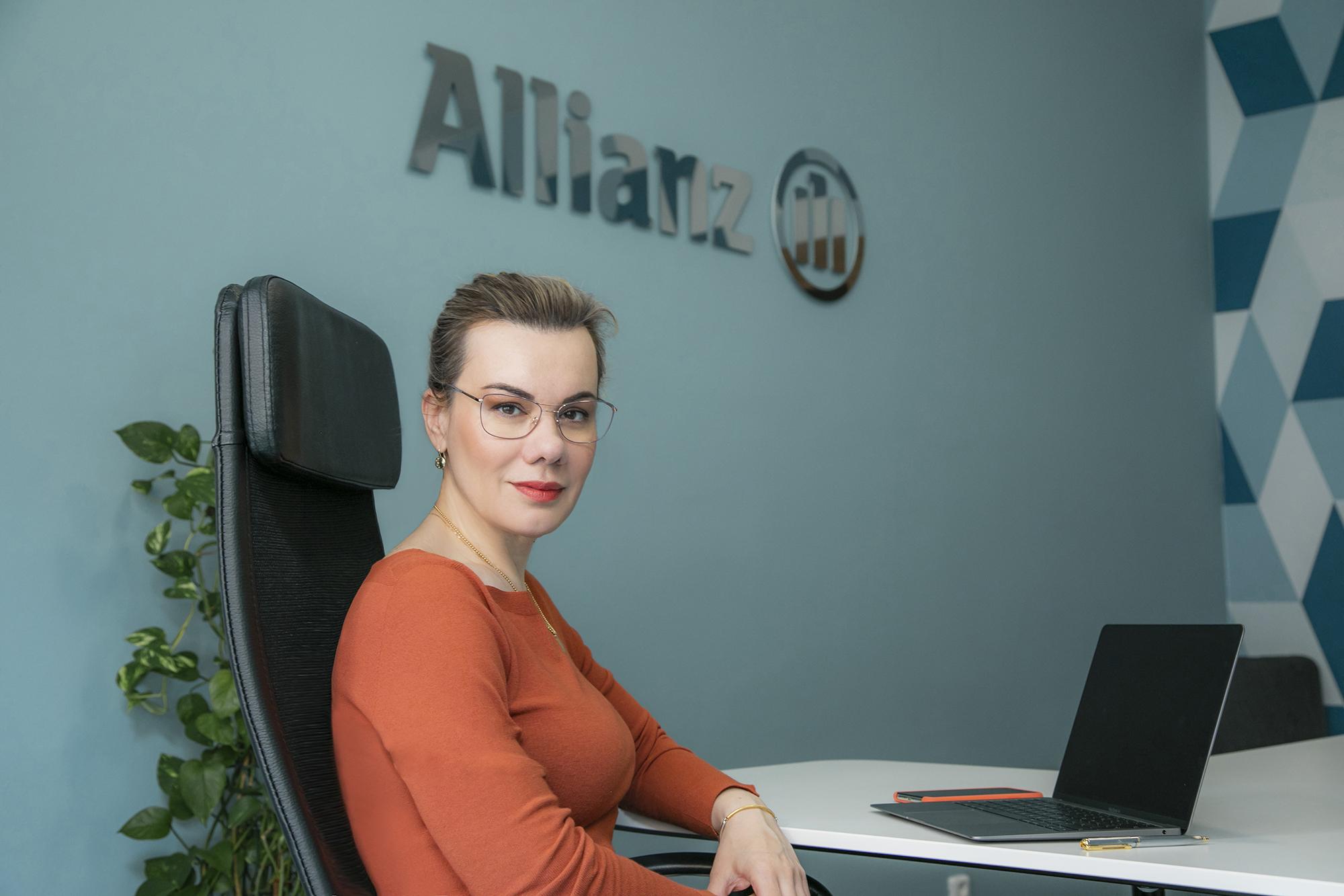 Lenka Osmanova - Allianz pojišťovna foto 2