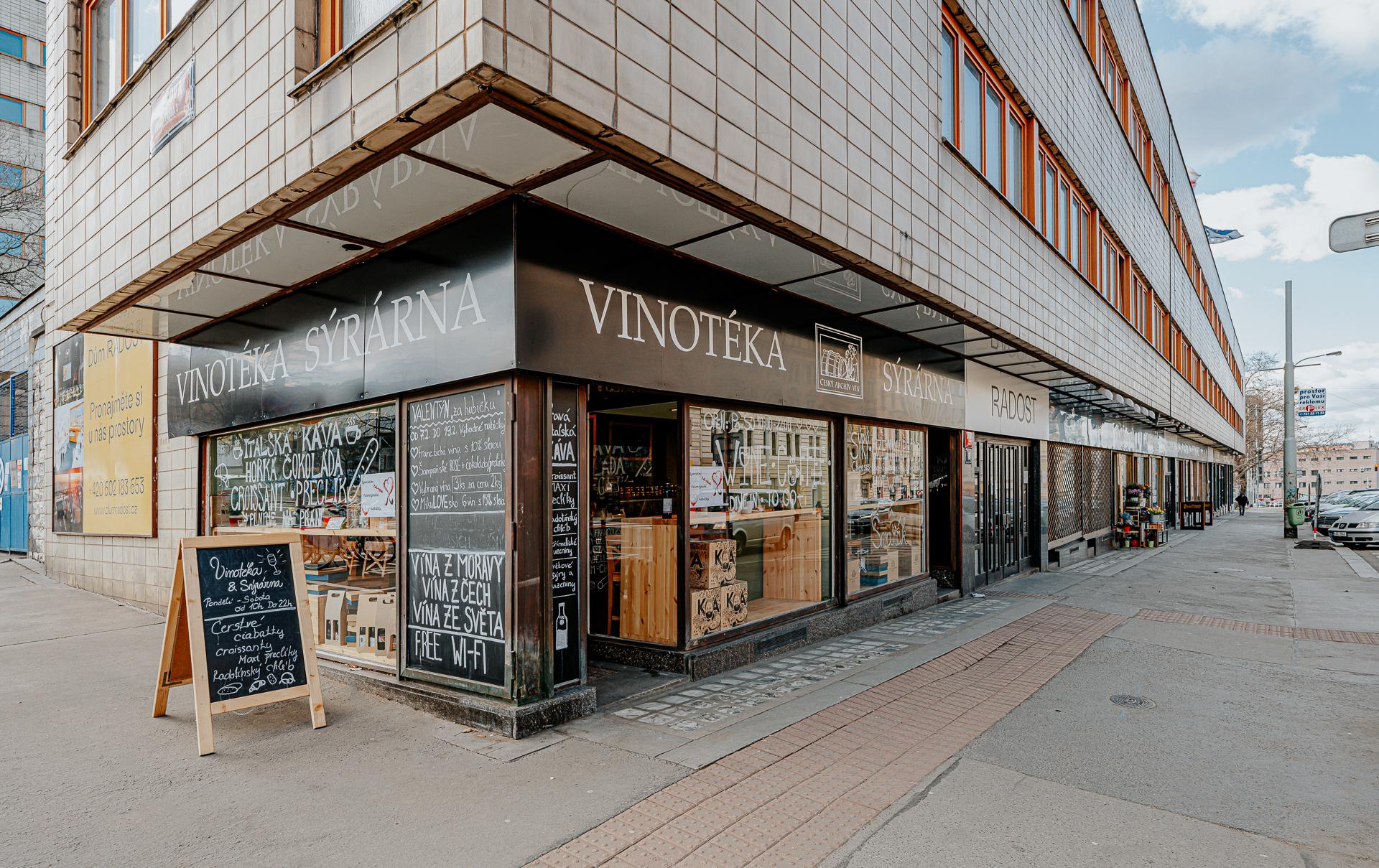 Český archiv vín - vinotéka foto 2