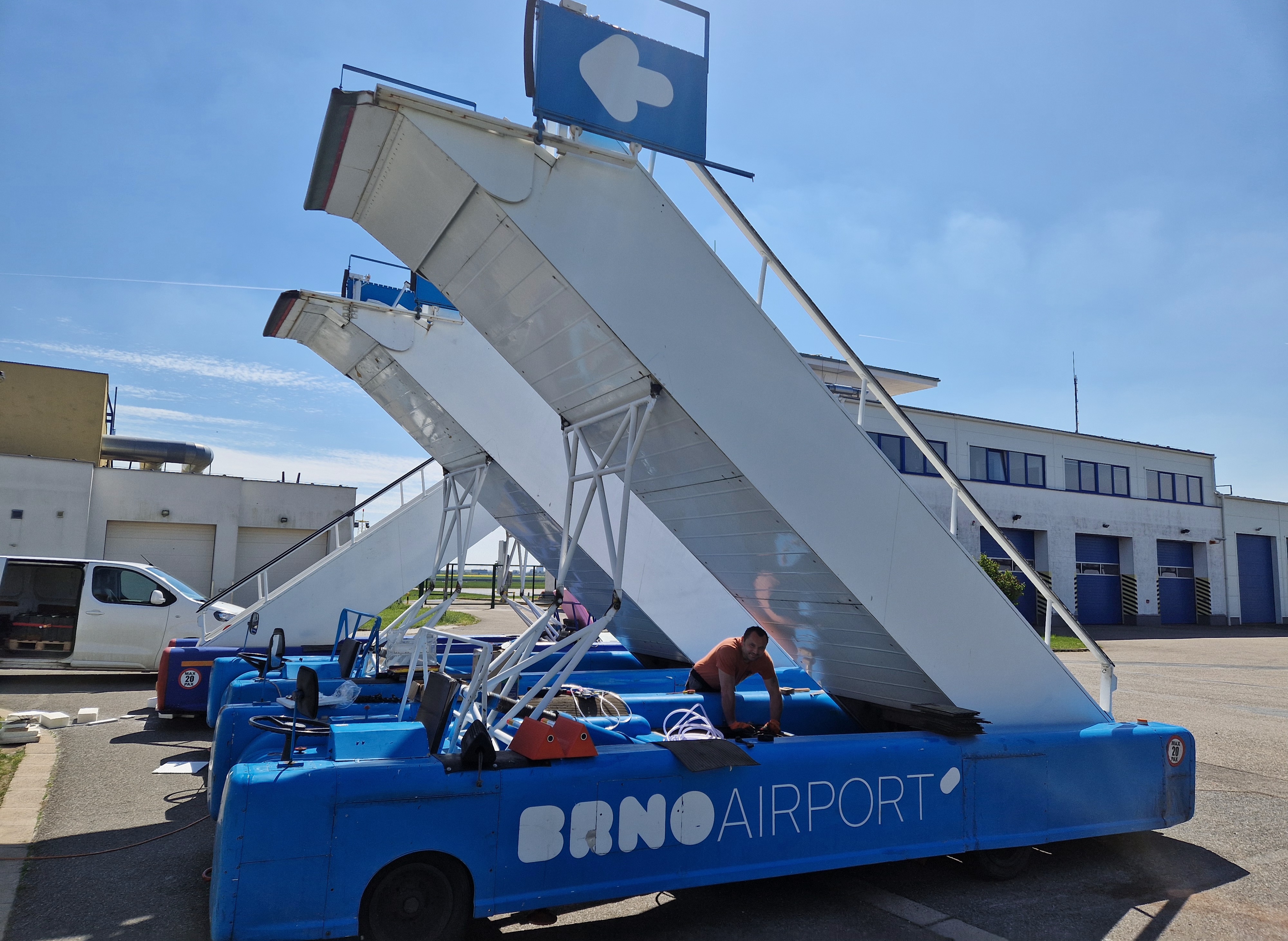 Battery Charger CZ foto 2