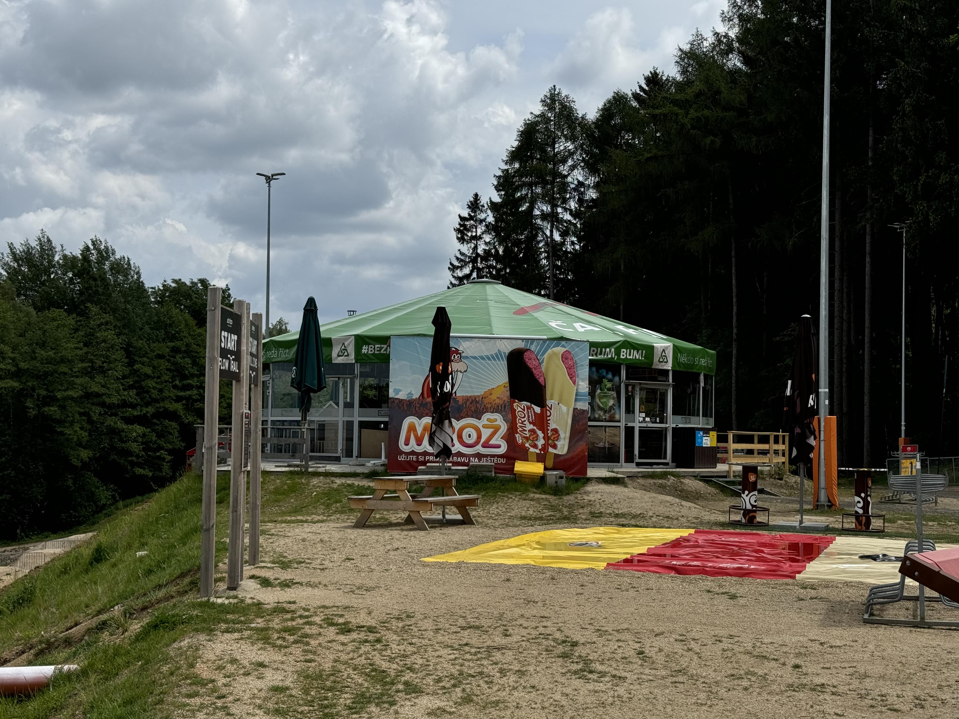 Après-ski bar Nová Skalka foto 2