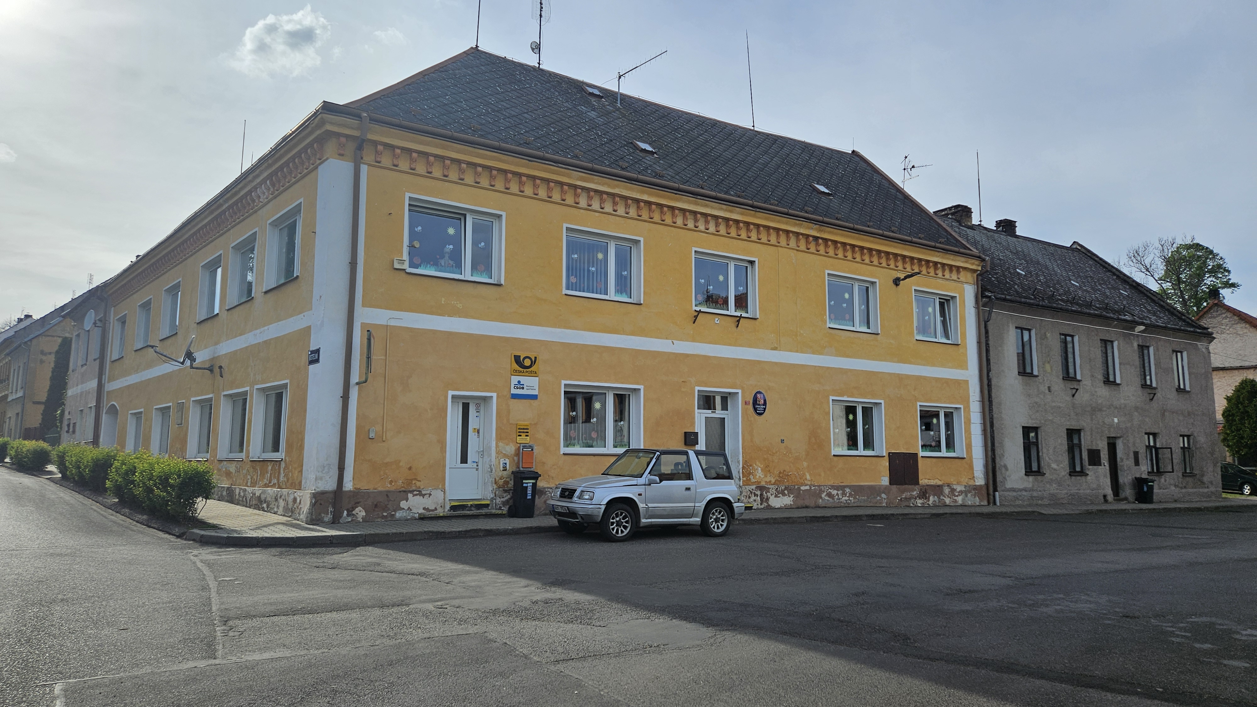 ZŠ a MŠ Mašťov, Náměstí foto 2