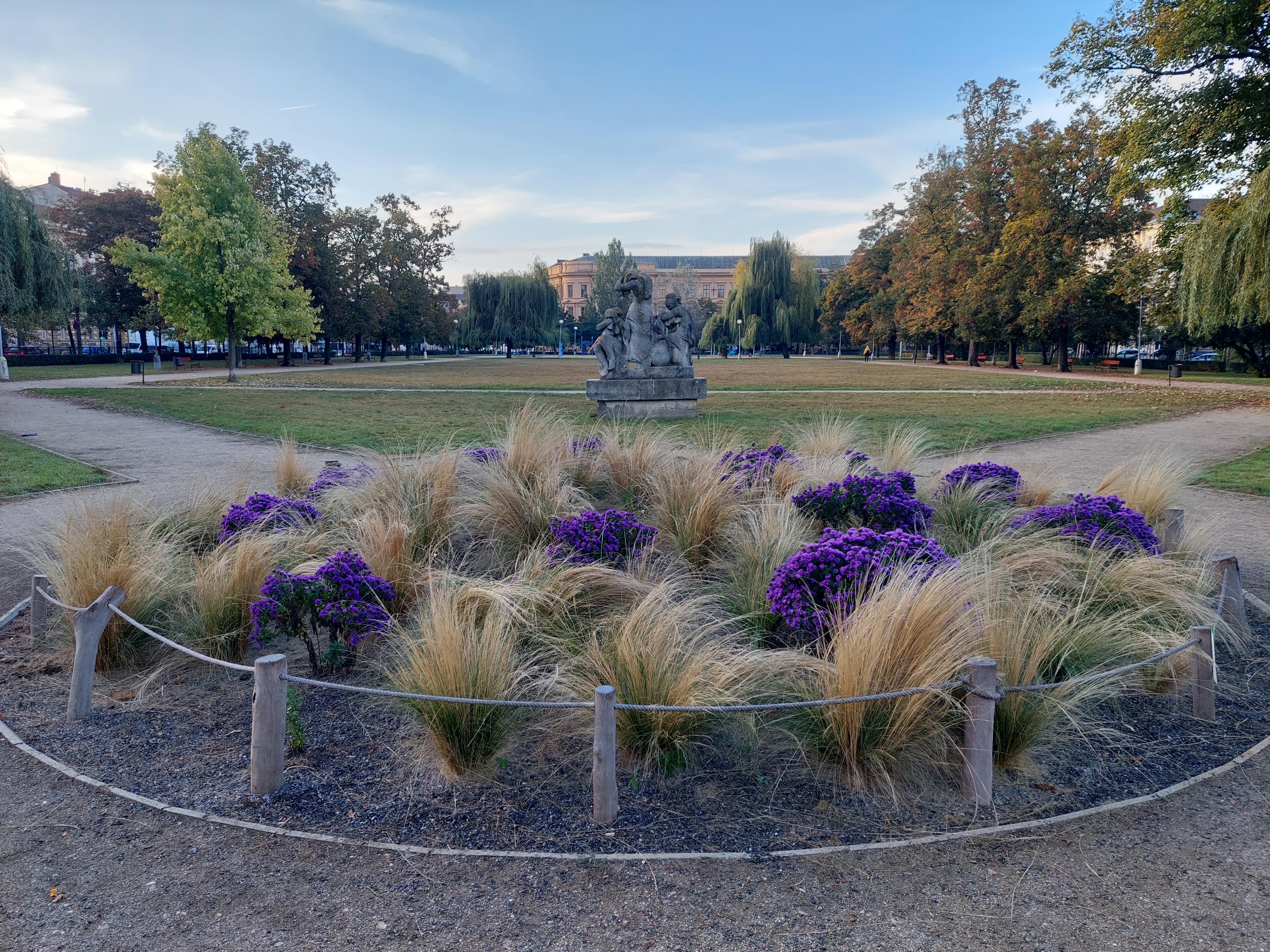 Zajdina Zahrada foto 2