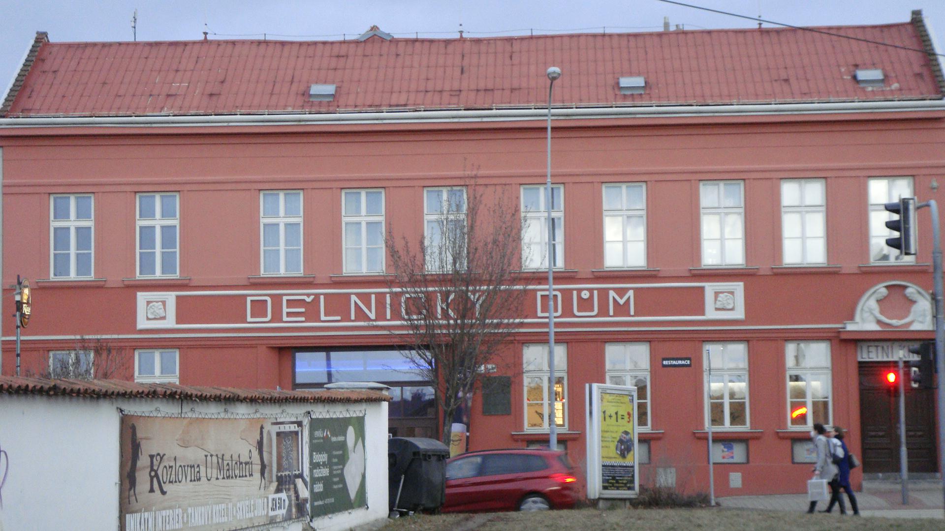 Dělnický dům foto 6
