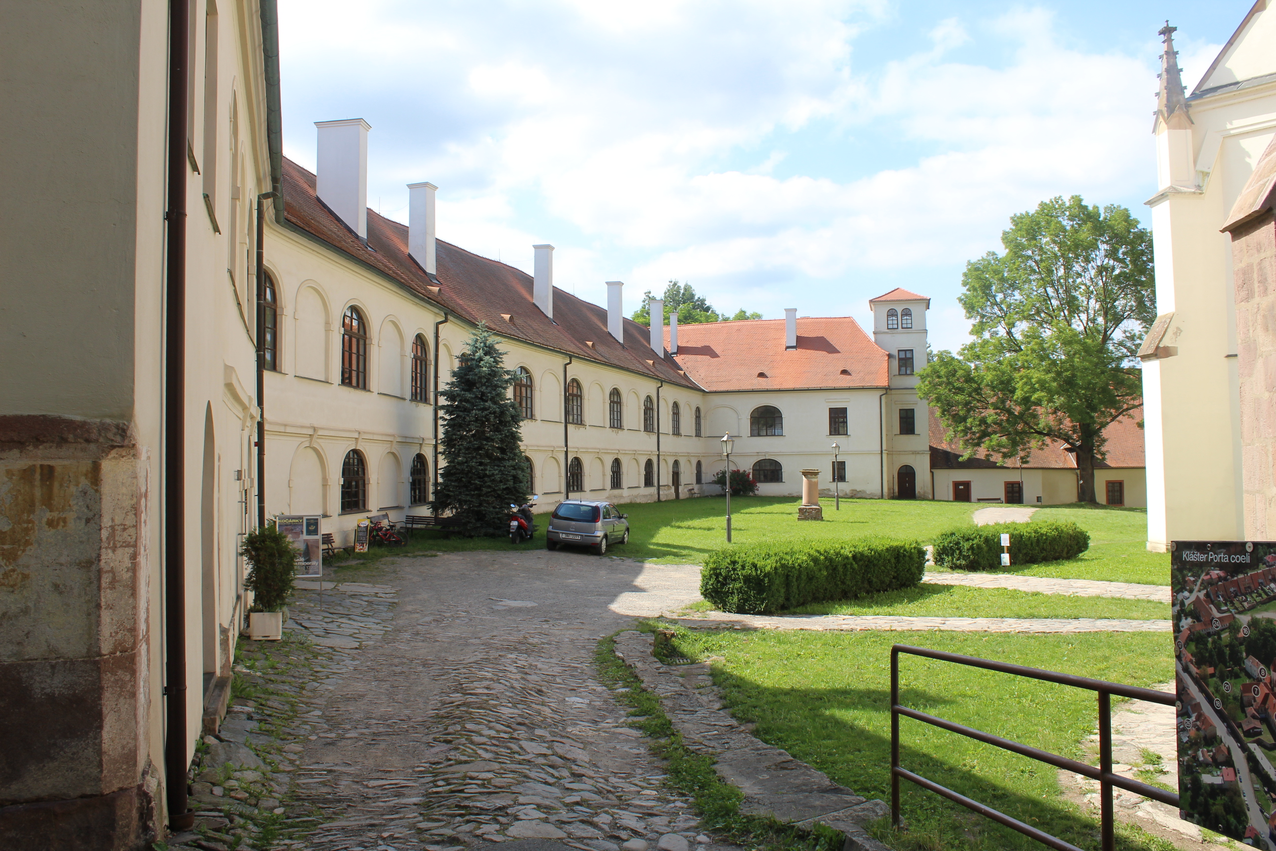 Podhorácké muzeum