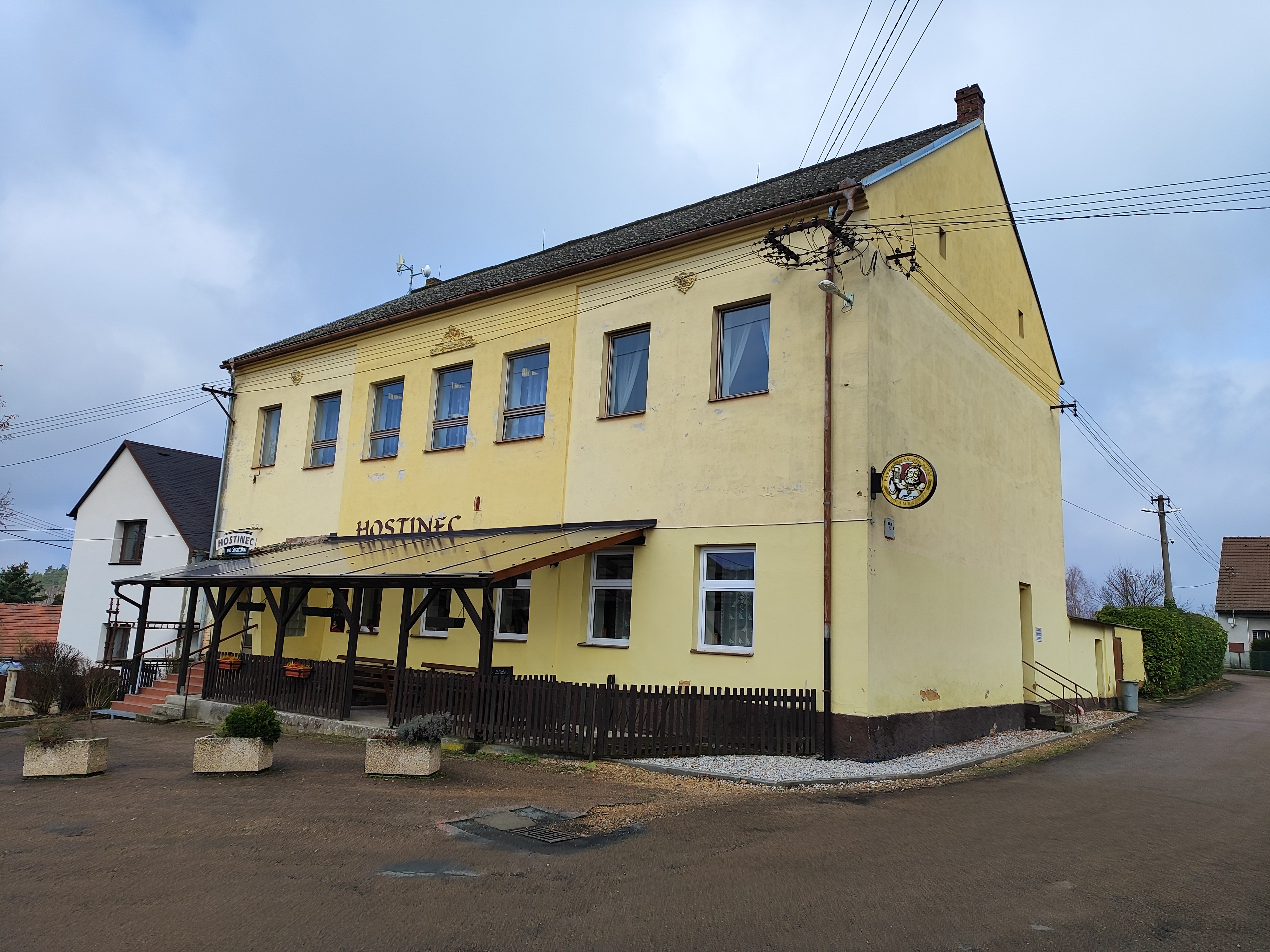 Minimuzeum Svaťácká sednice a vzpomínková místnost Karla Gotta