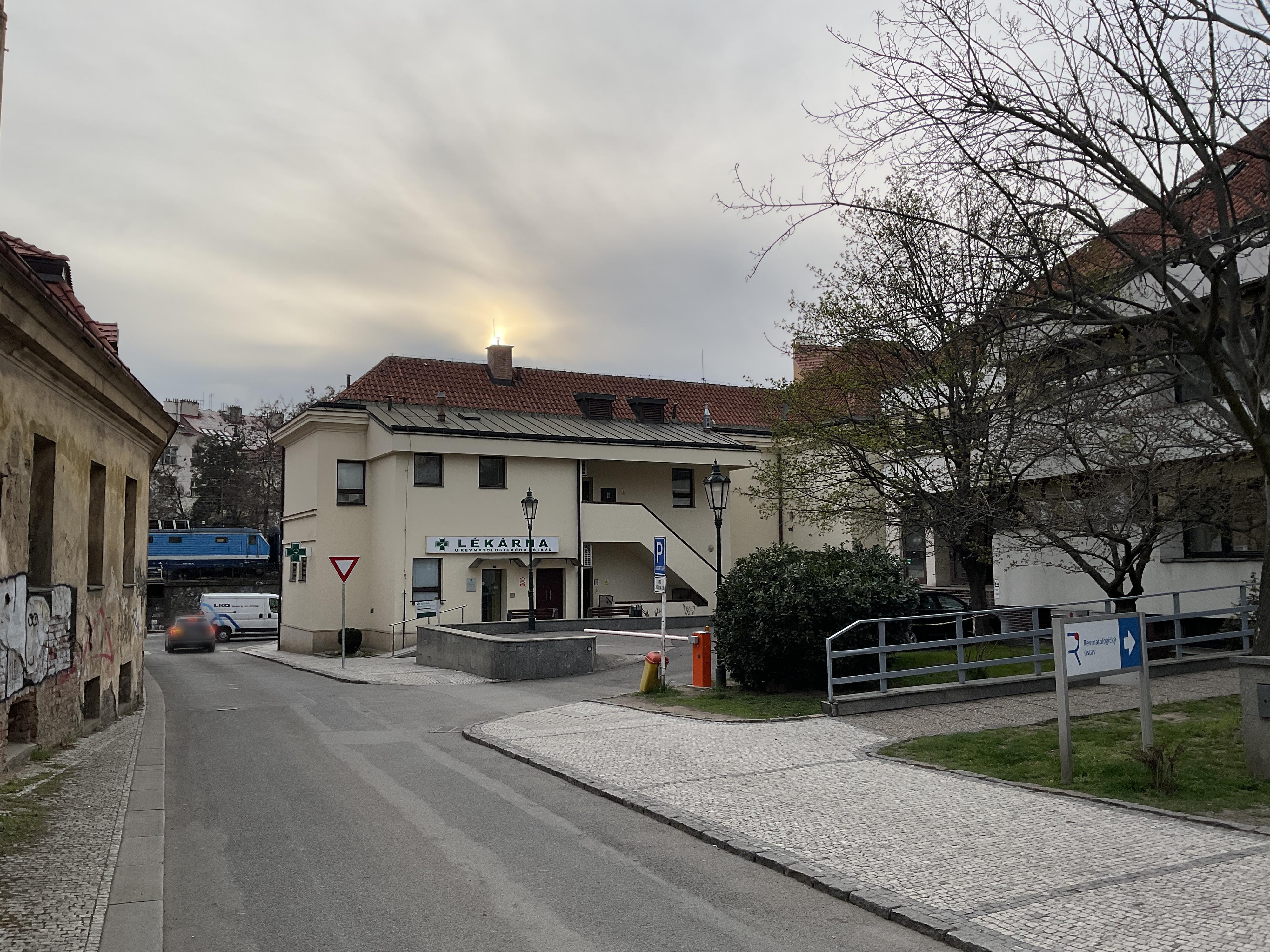 Lékárna U Revmatologického ústavu