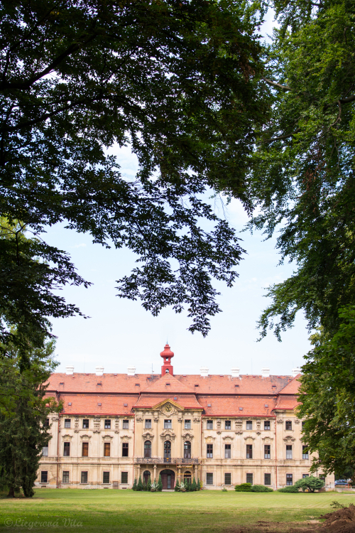 Zámek Měšice foto 4