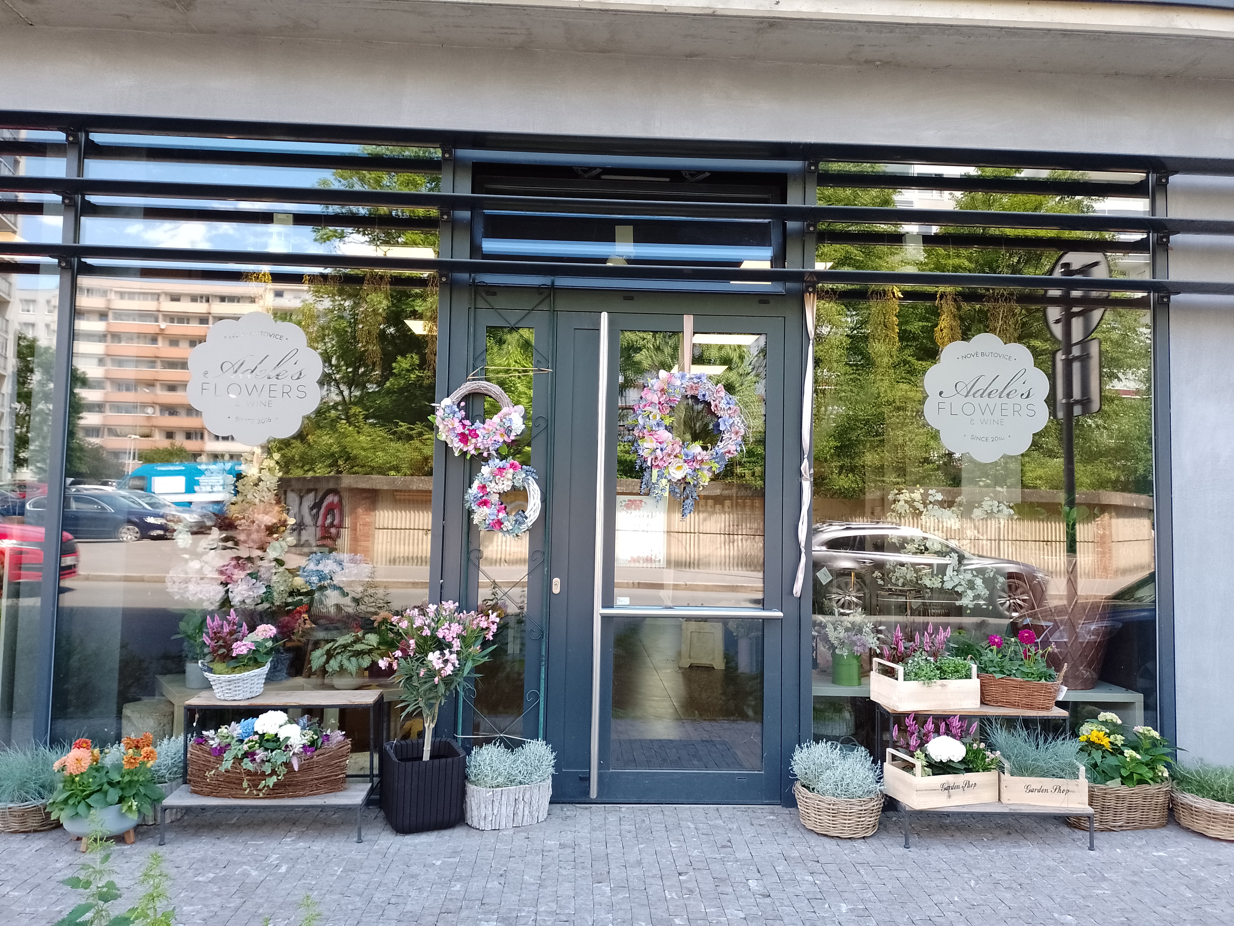 Adele's Flowers & Wine