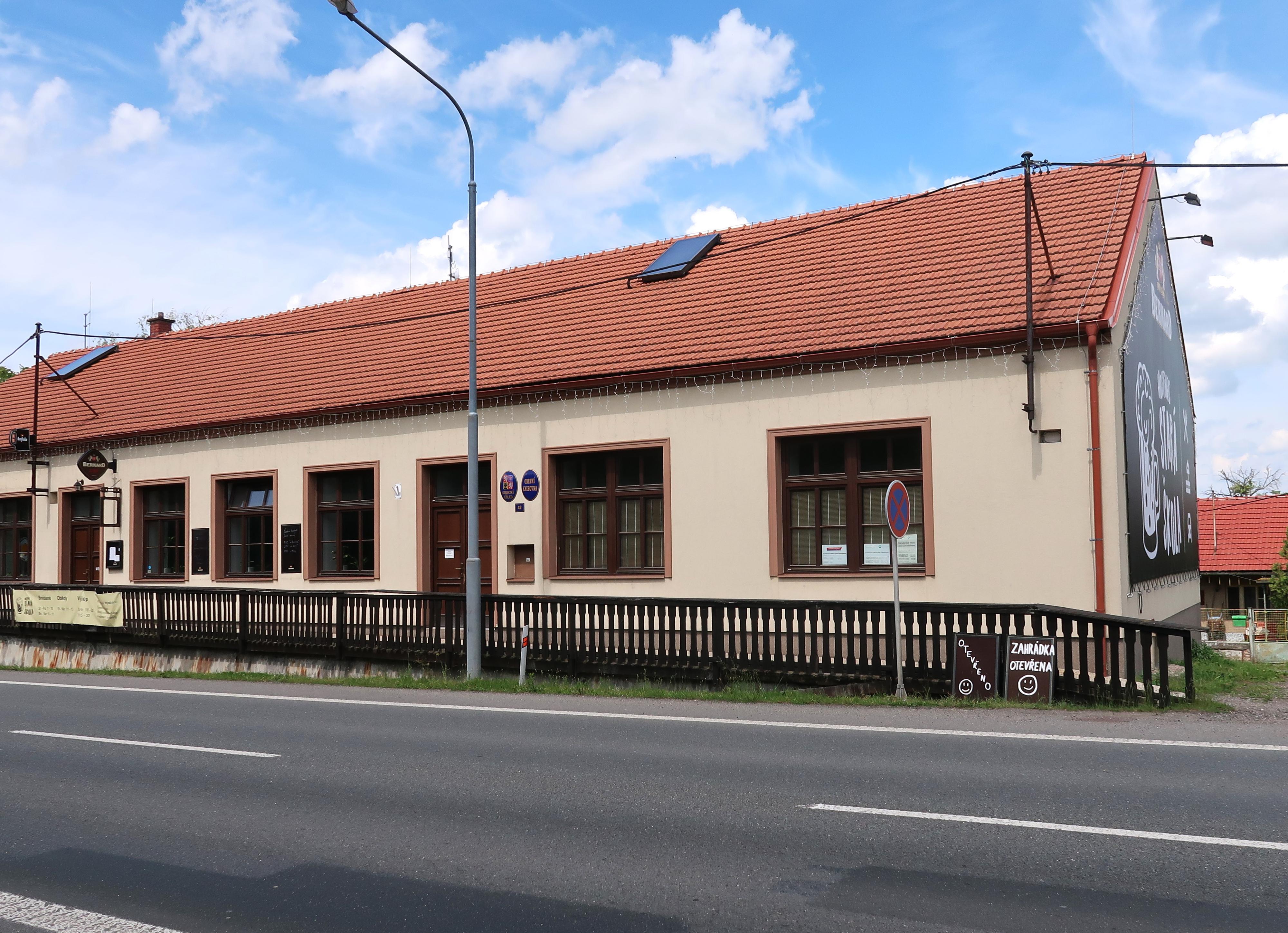 Vlkov pod Oškobrhem - obecní úřad