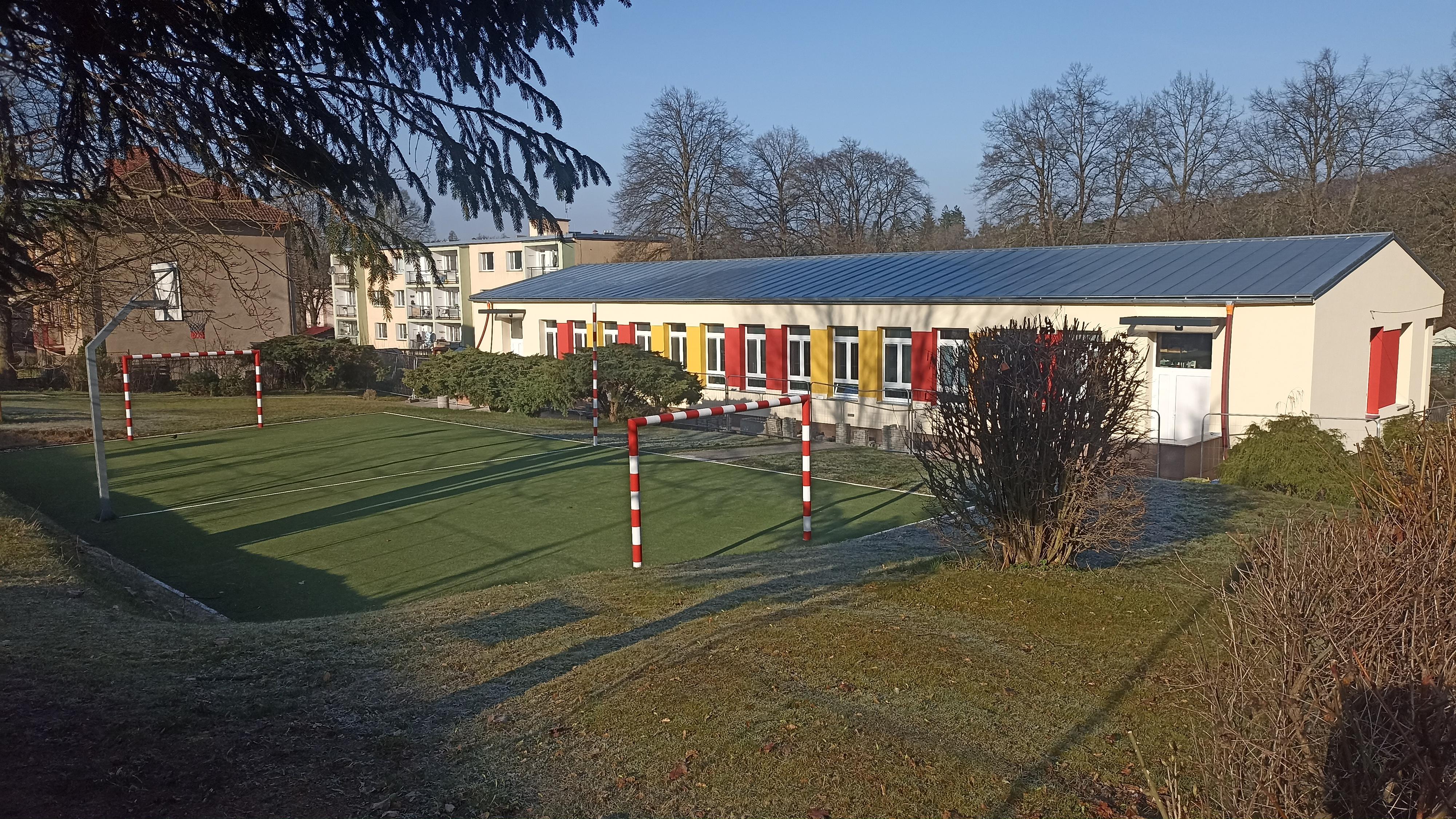 ZŠ Zruč nad Sázavou, Okružní