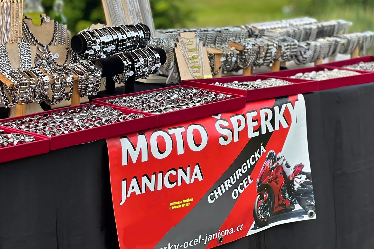 Ocelové šperky Janicna