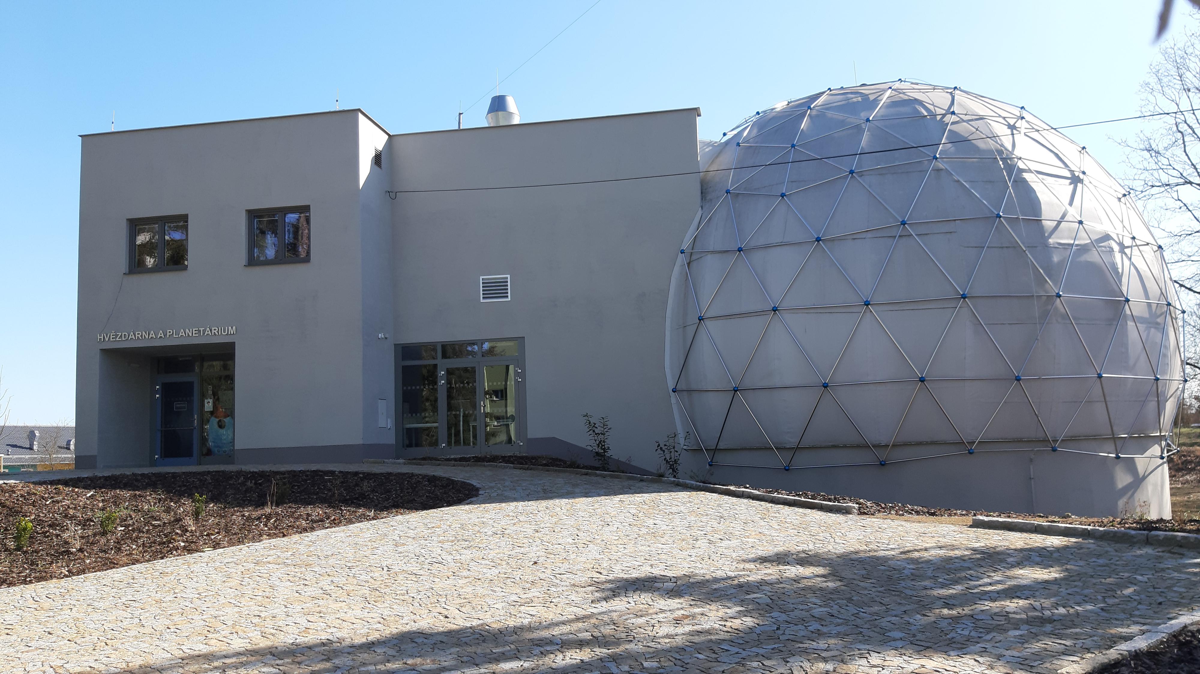 Hvězdárna a planetárium prof. F. Nušla foto 2