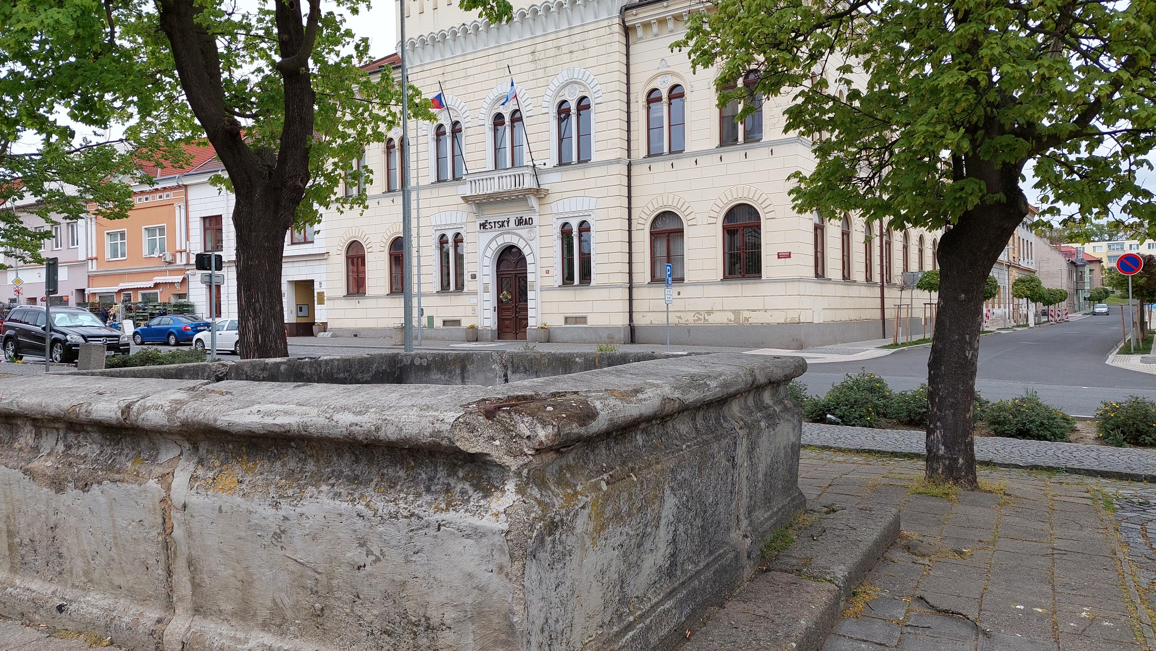 Postoloprty - městský úřad foto 5
