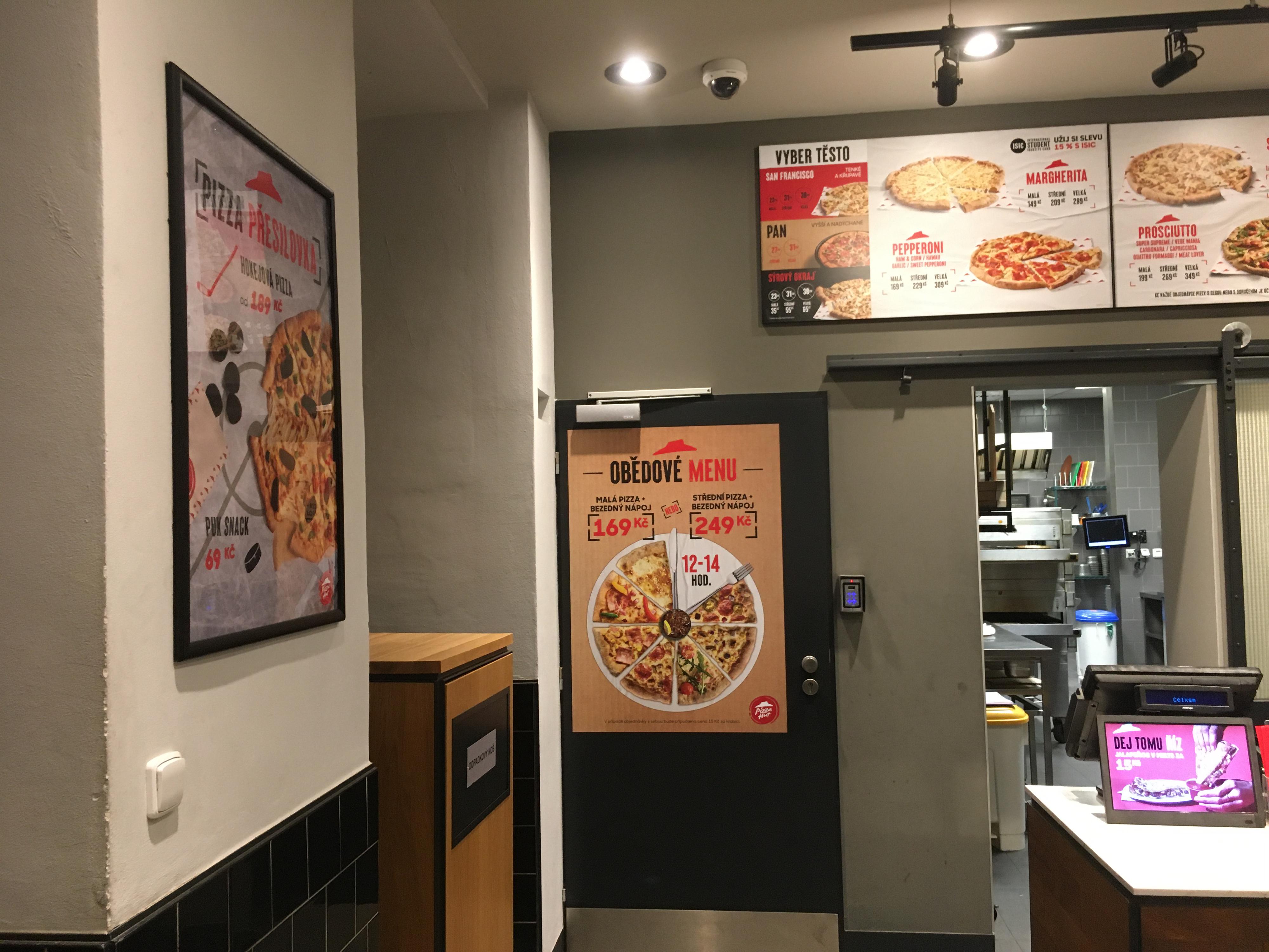 Pizza Hut Klapkova foto 4