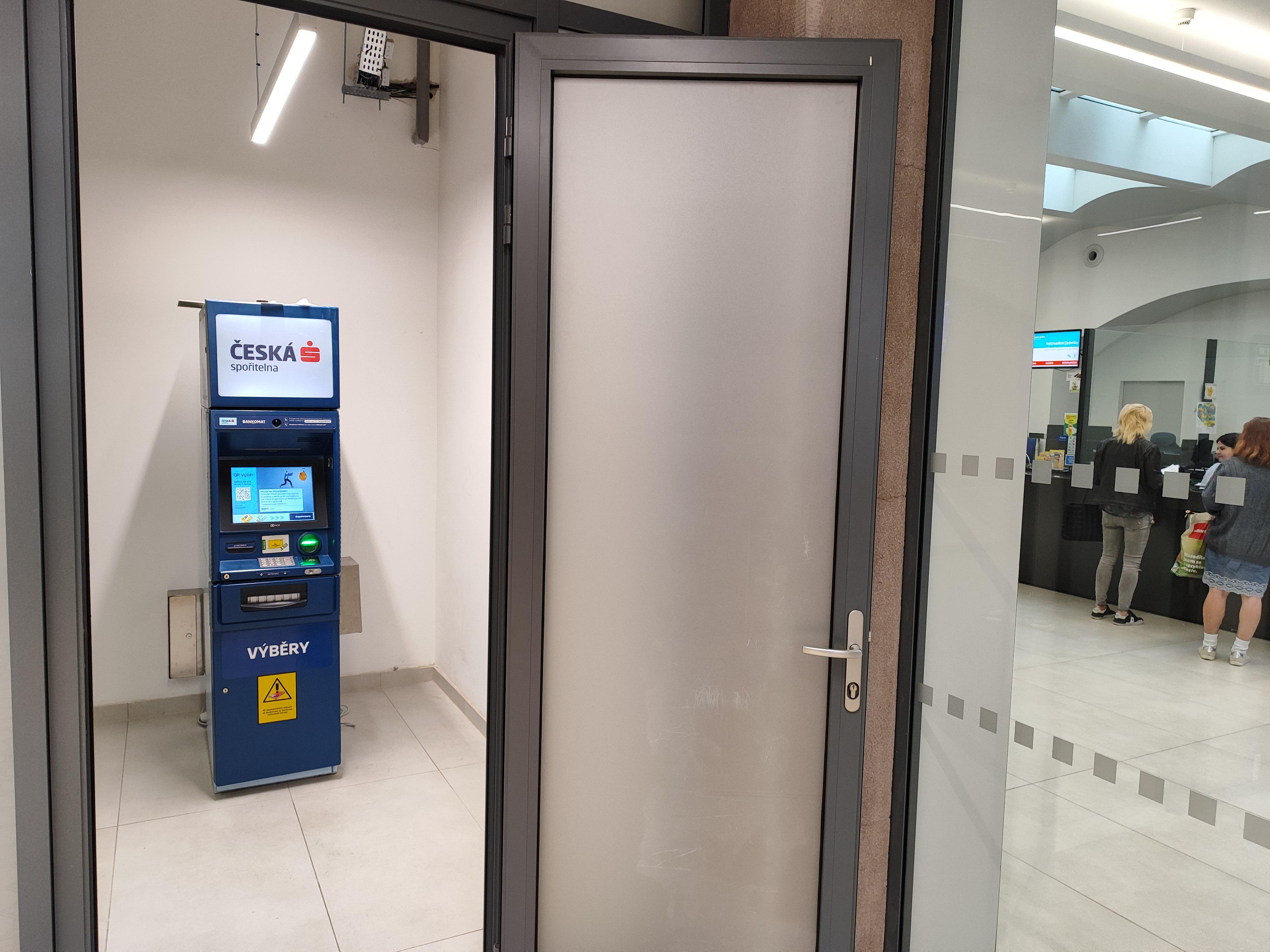 Bankomat České spořitelny foto 3