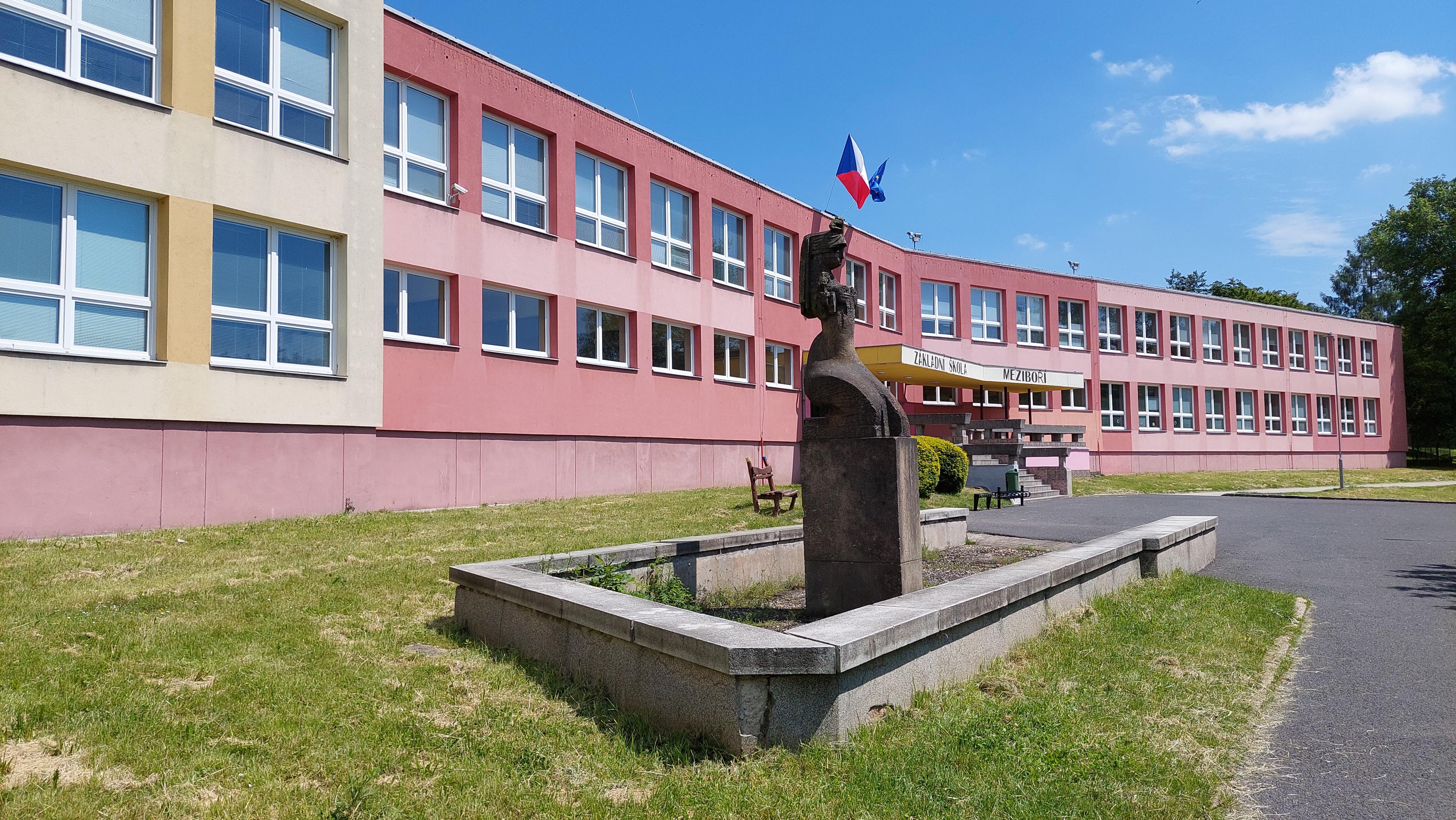 ZŠ a MŠ Meziboří foto 6