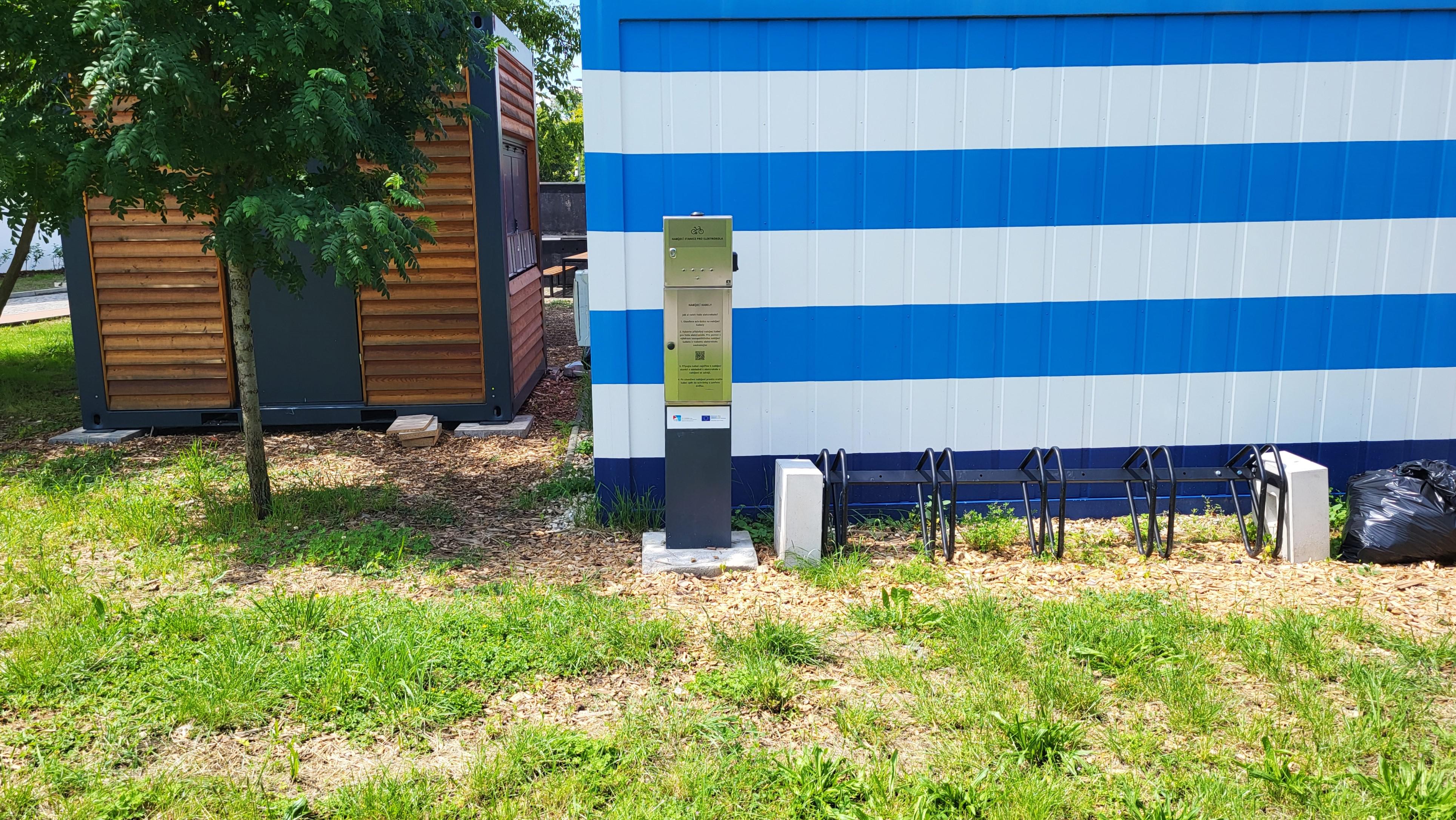 Nabíjecí stanice pro elektrokola foto 3