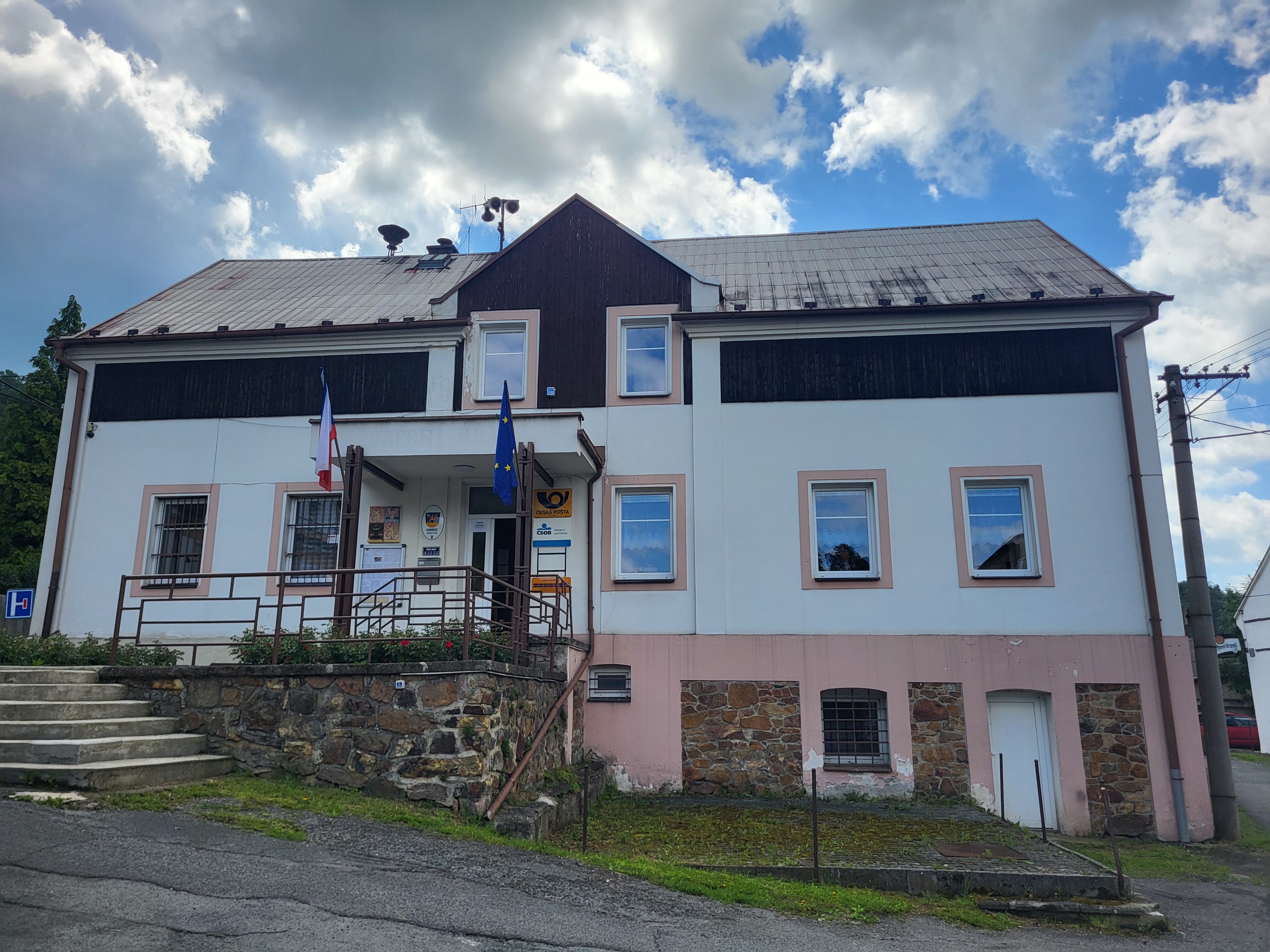 Zbečno - obecní úřad foto 3